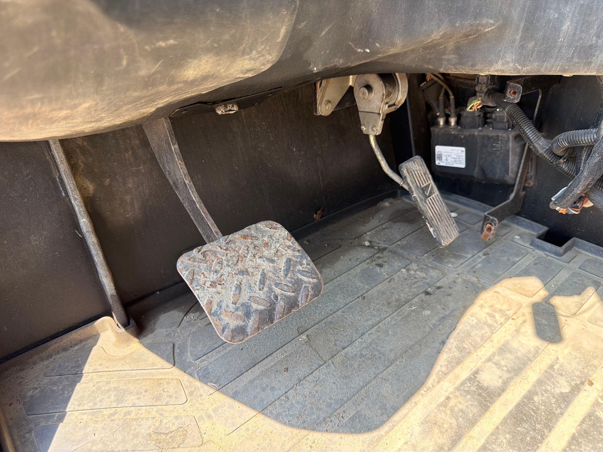 2014 Caterpillar TL943C