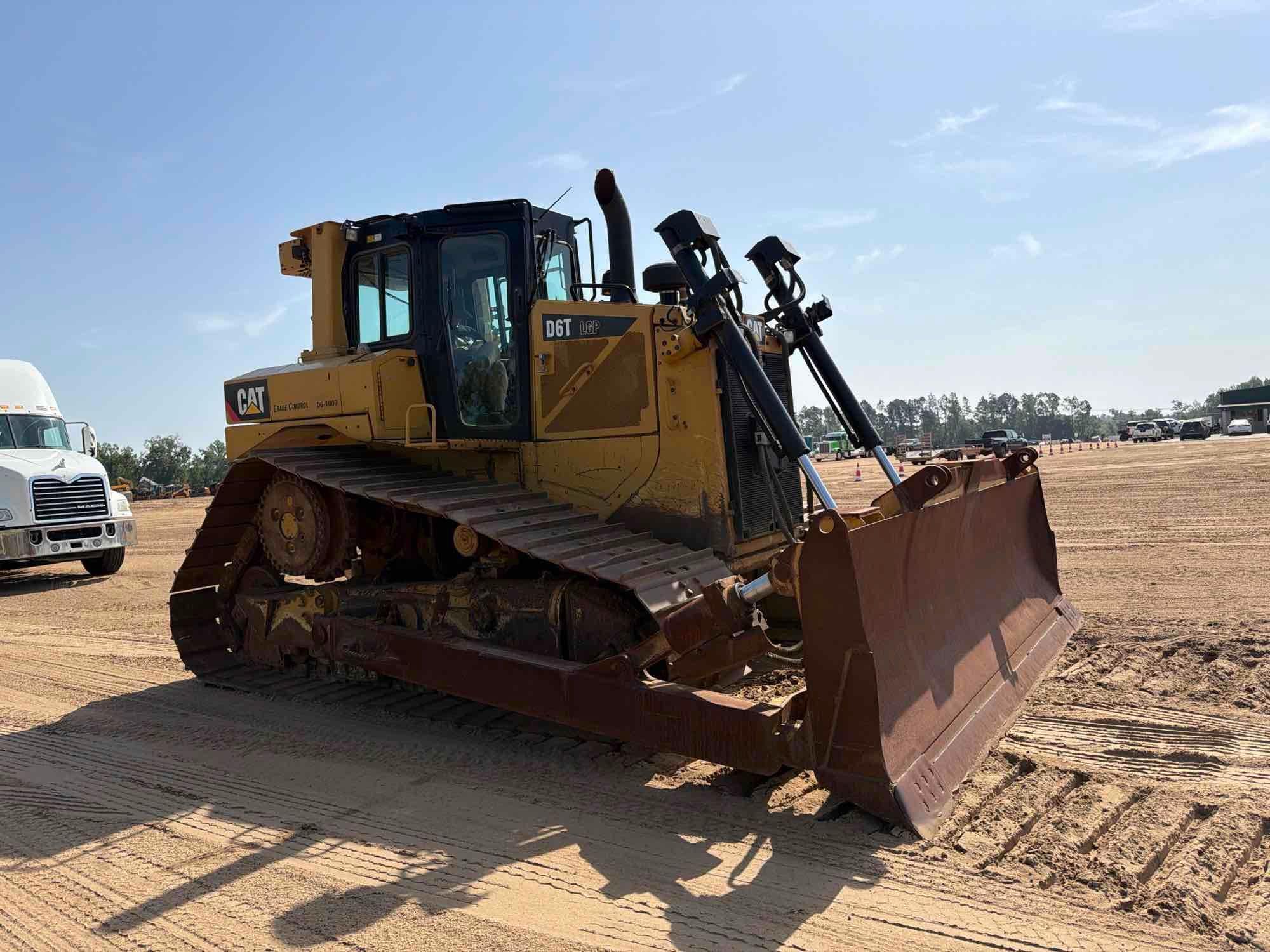 2018 Caterpillar D6T LGP