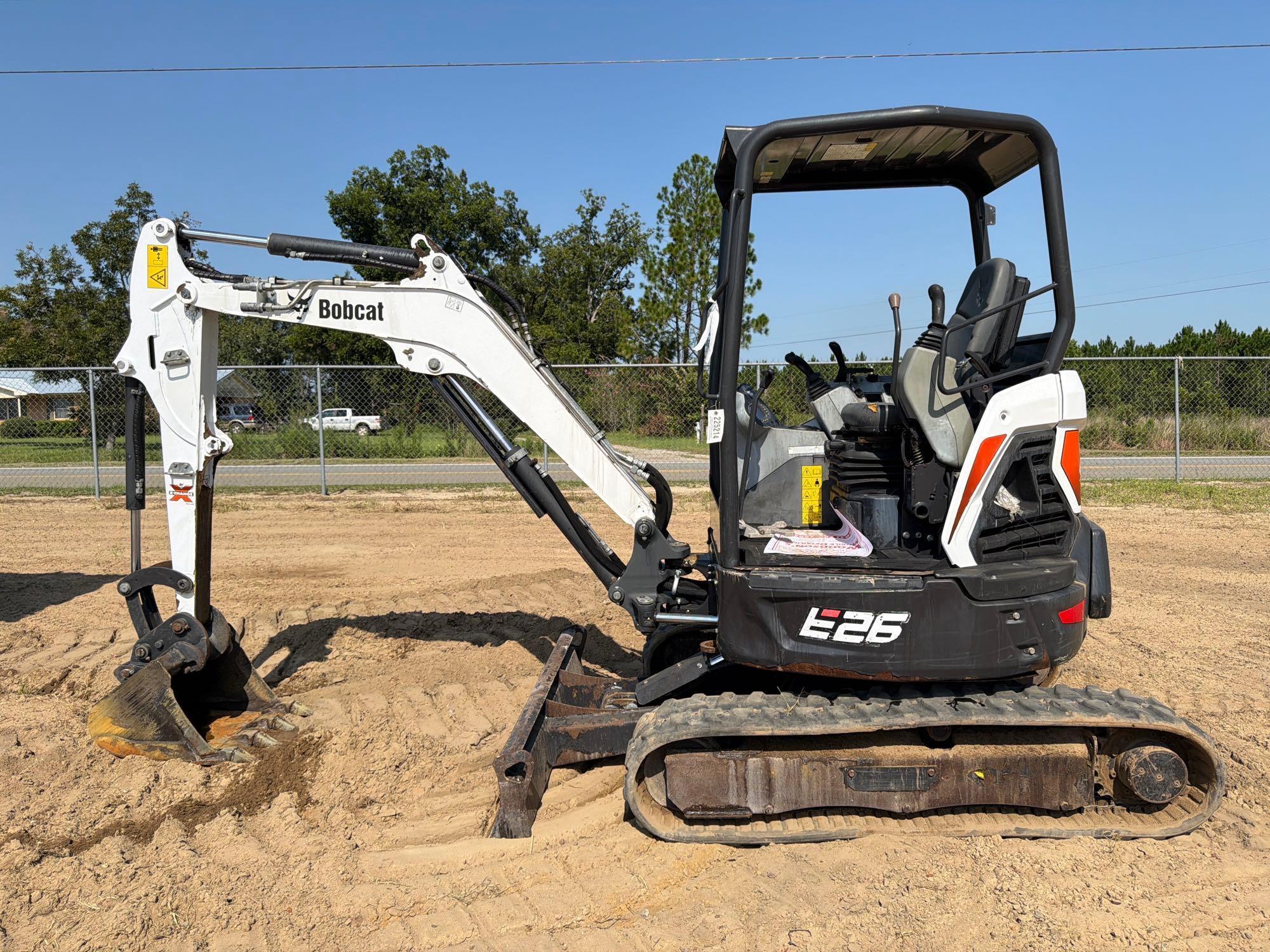 Photo of Bobcat E26