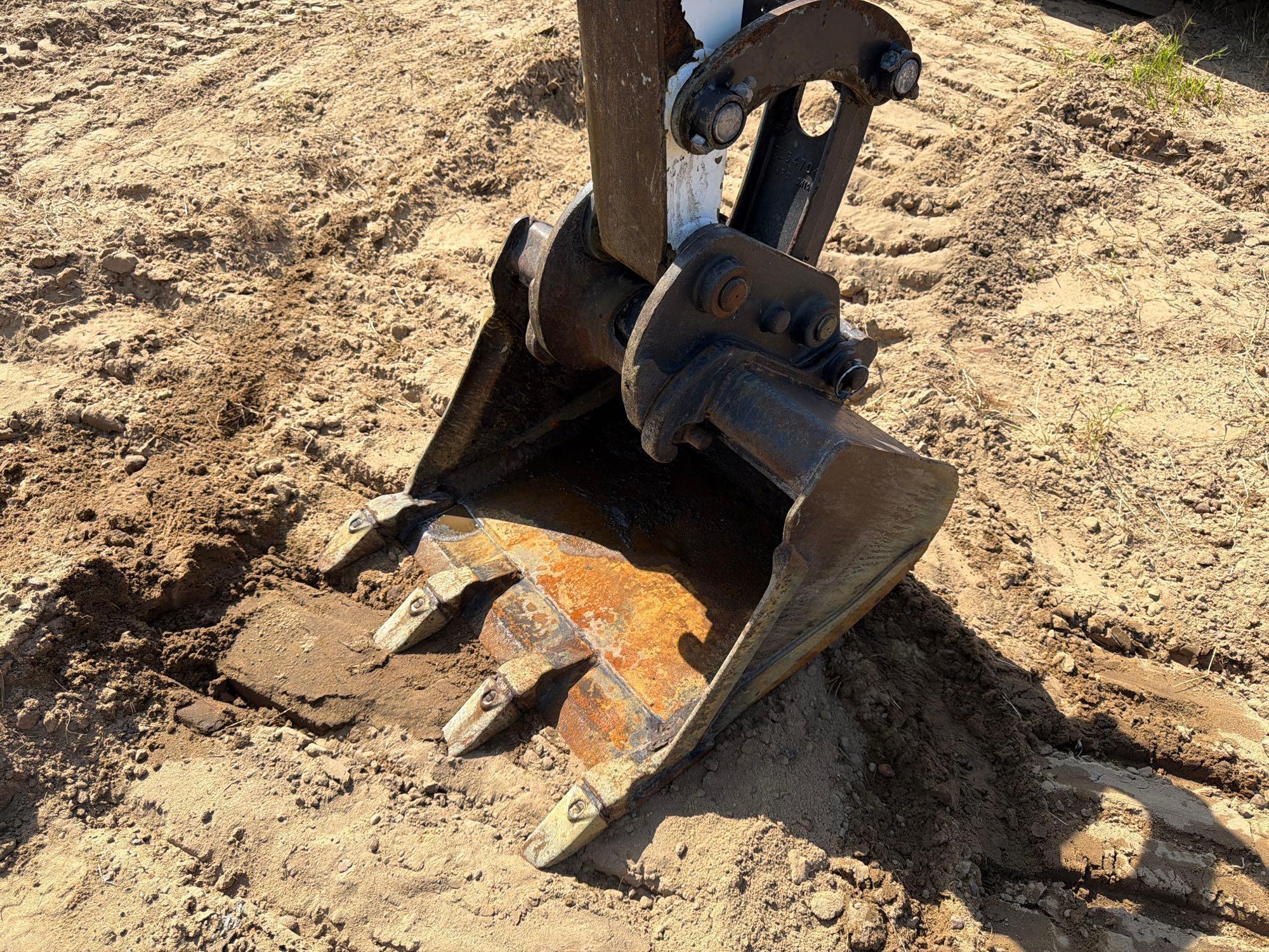 Bobcat E26