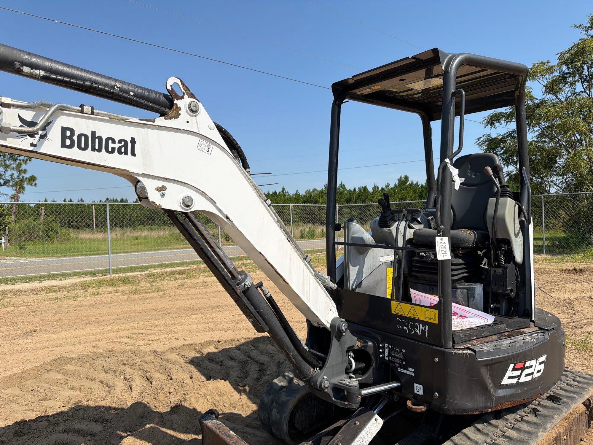 Bobcat E26
