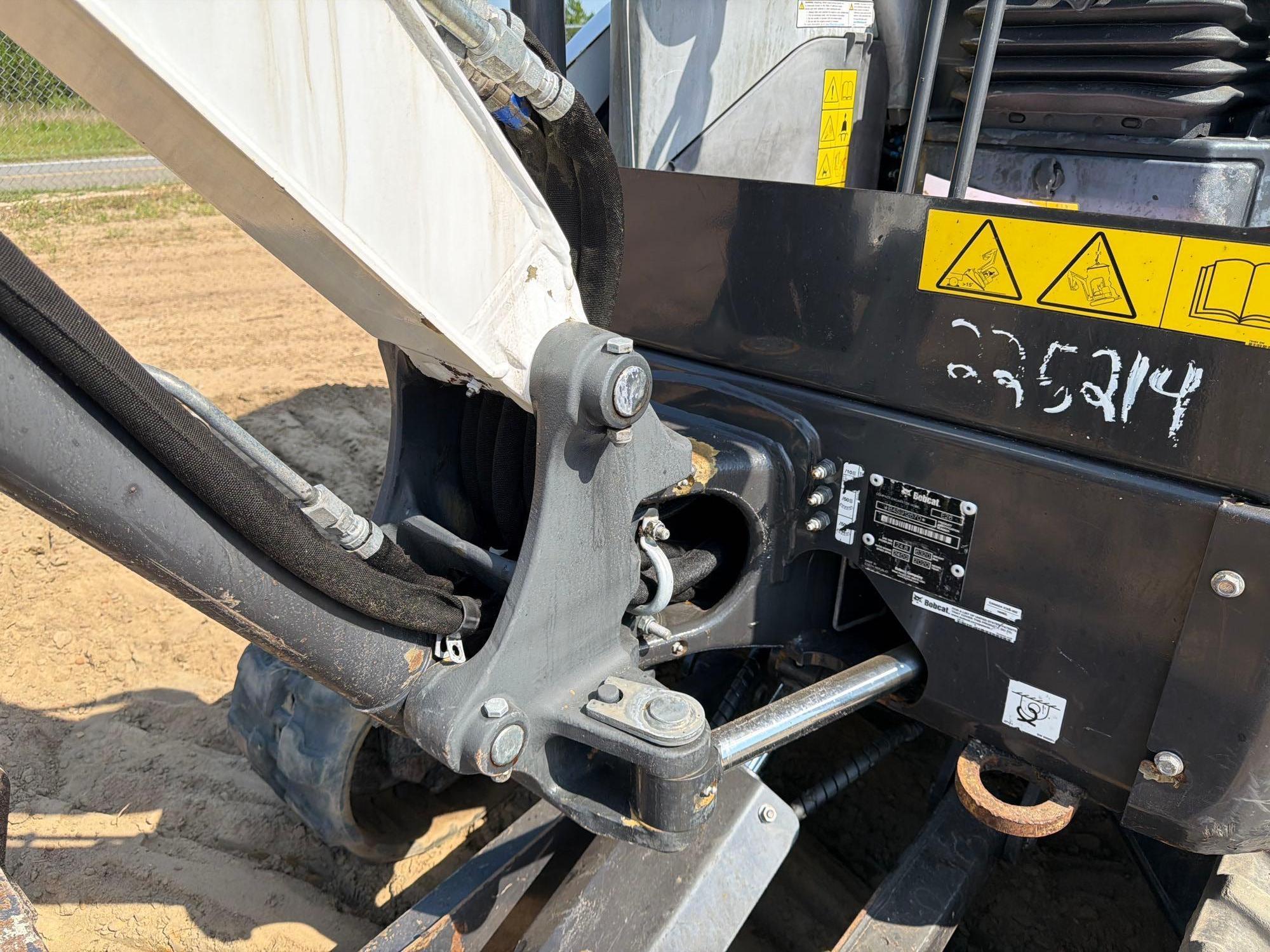 Bobcat E26