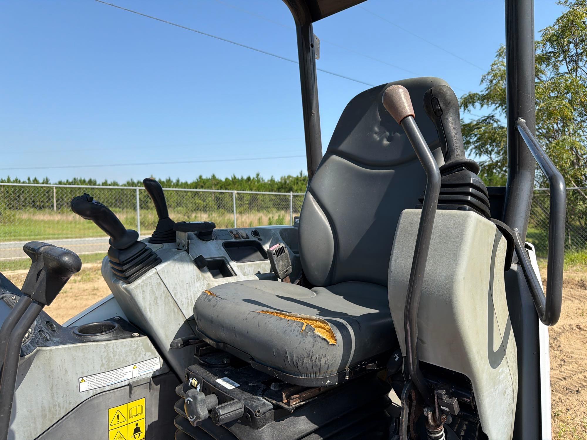 Bobcat E26