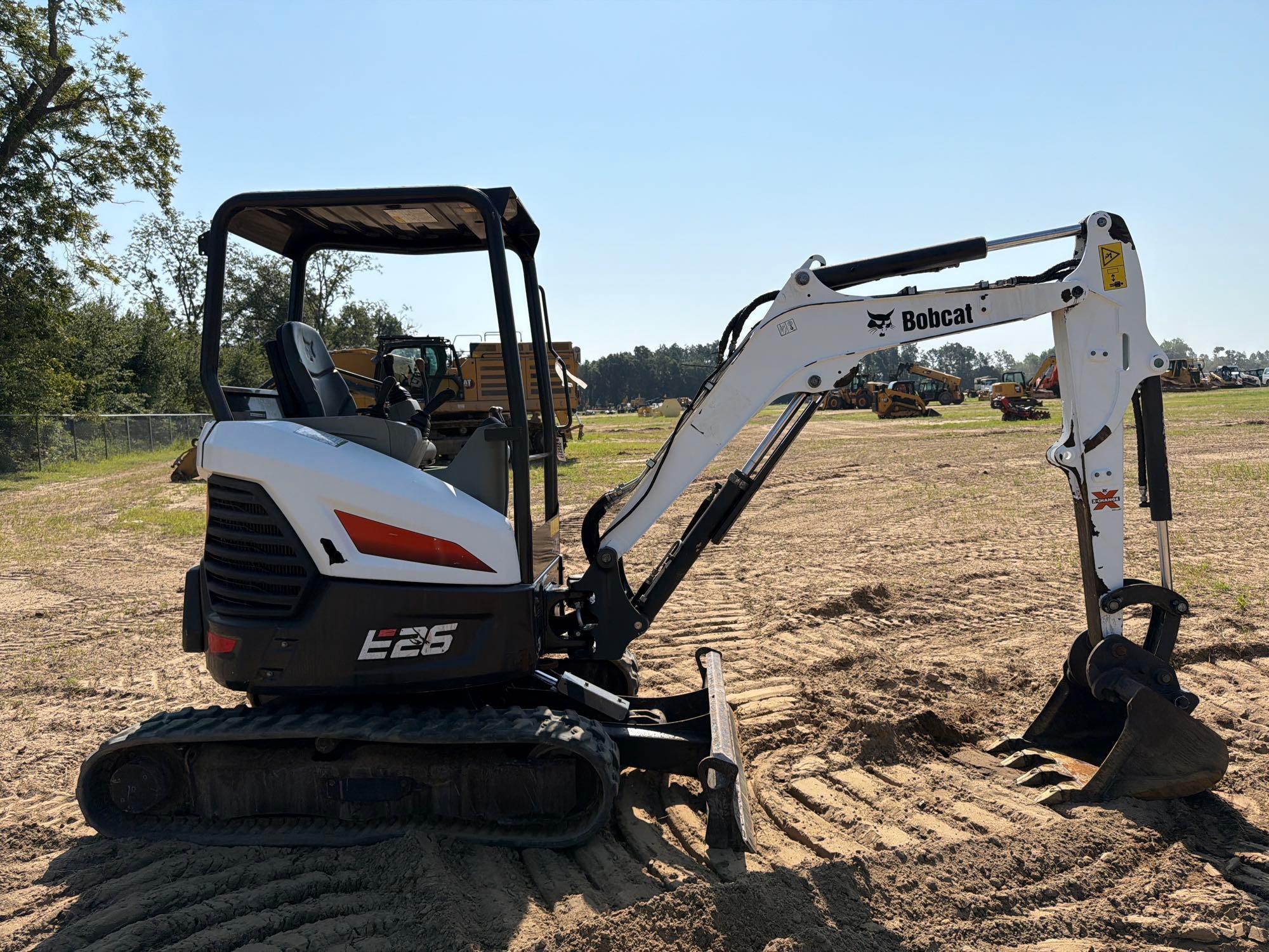 Bobcat E26