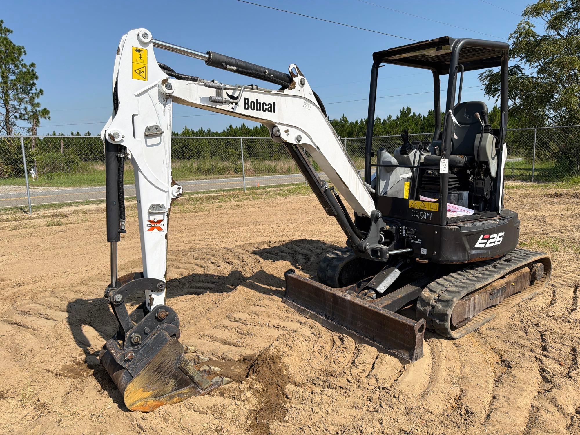 Bobcat E26