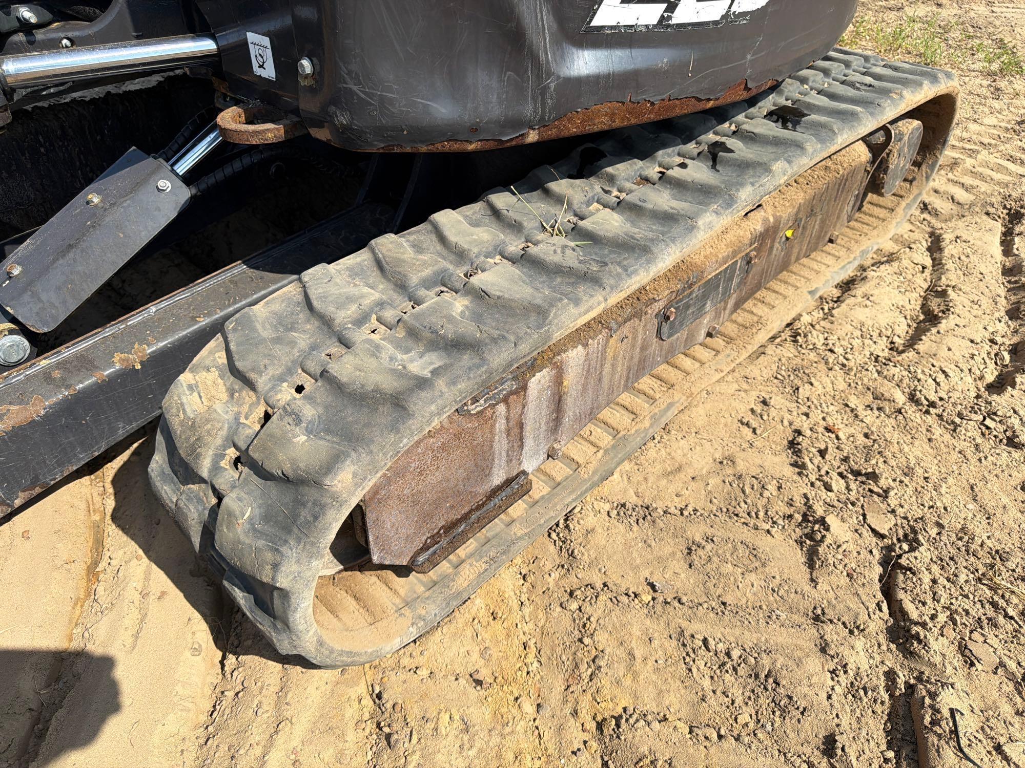 Bobcat E26