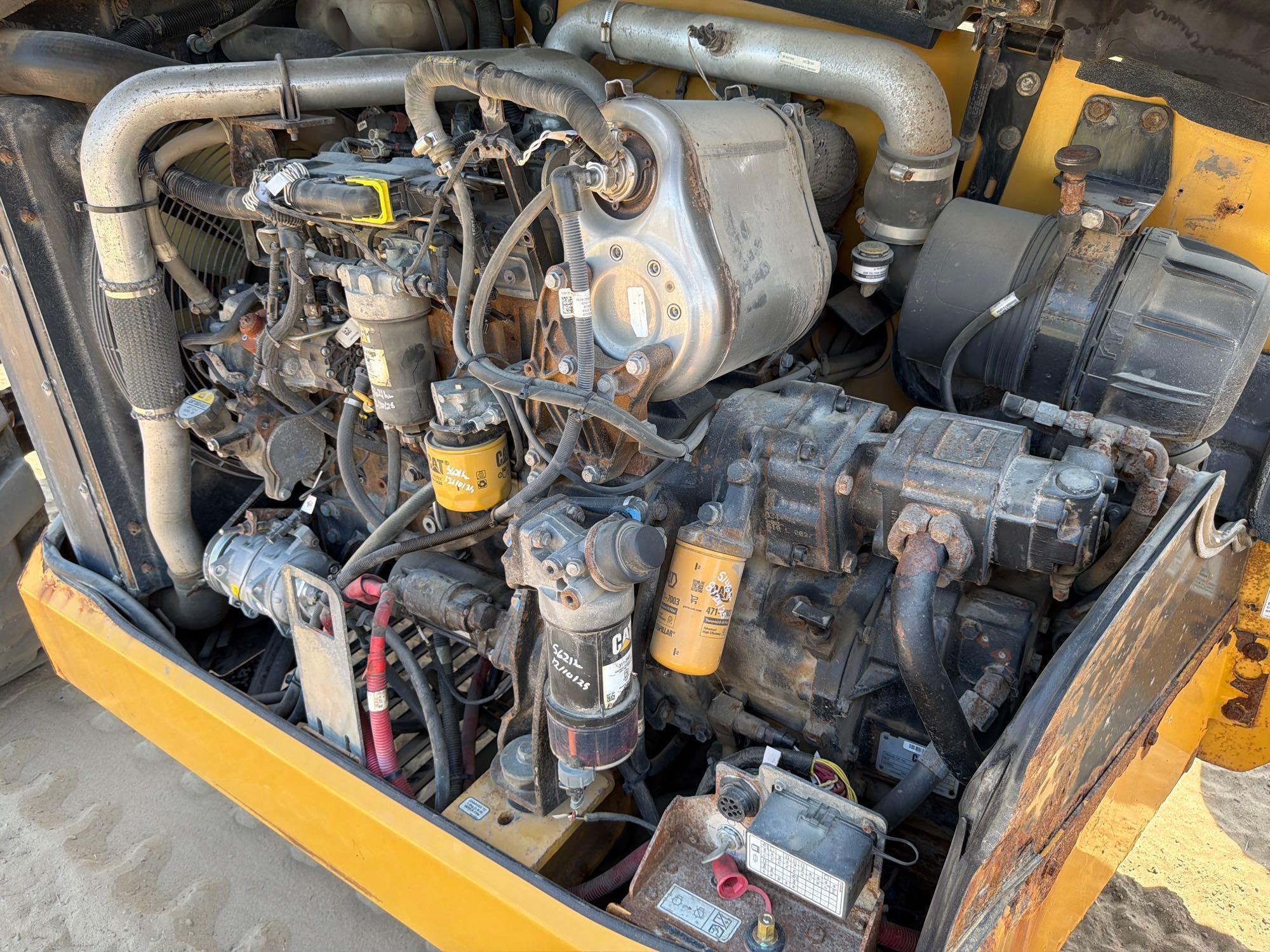 2020 Caterpillar TL642C