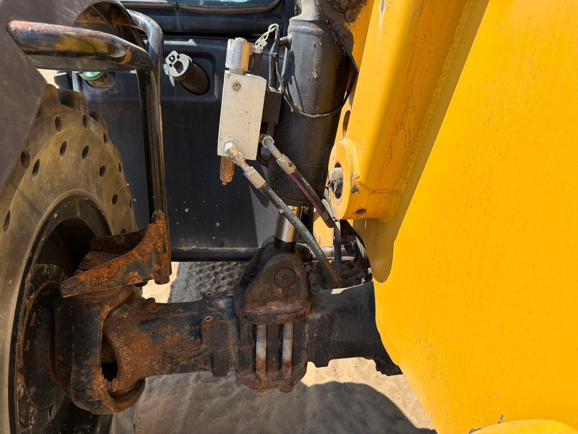 2020 Caterpillar TL642C