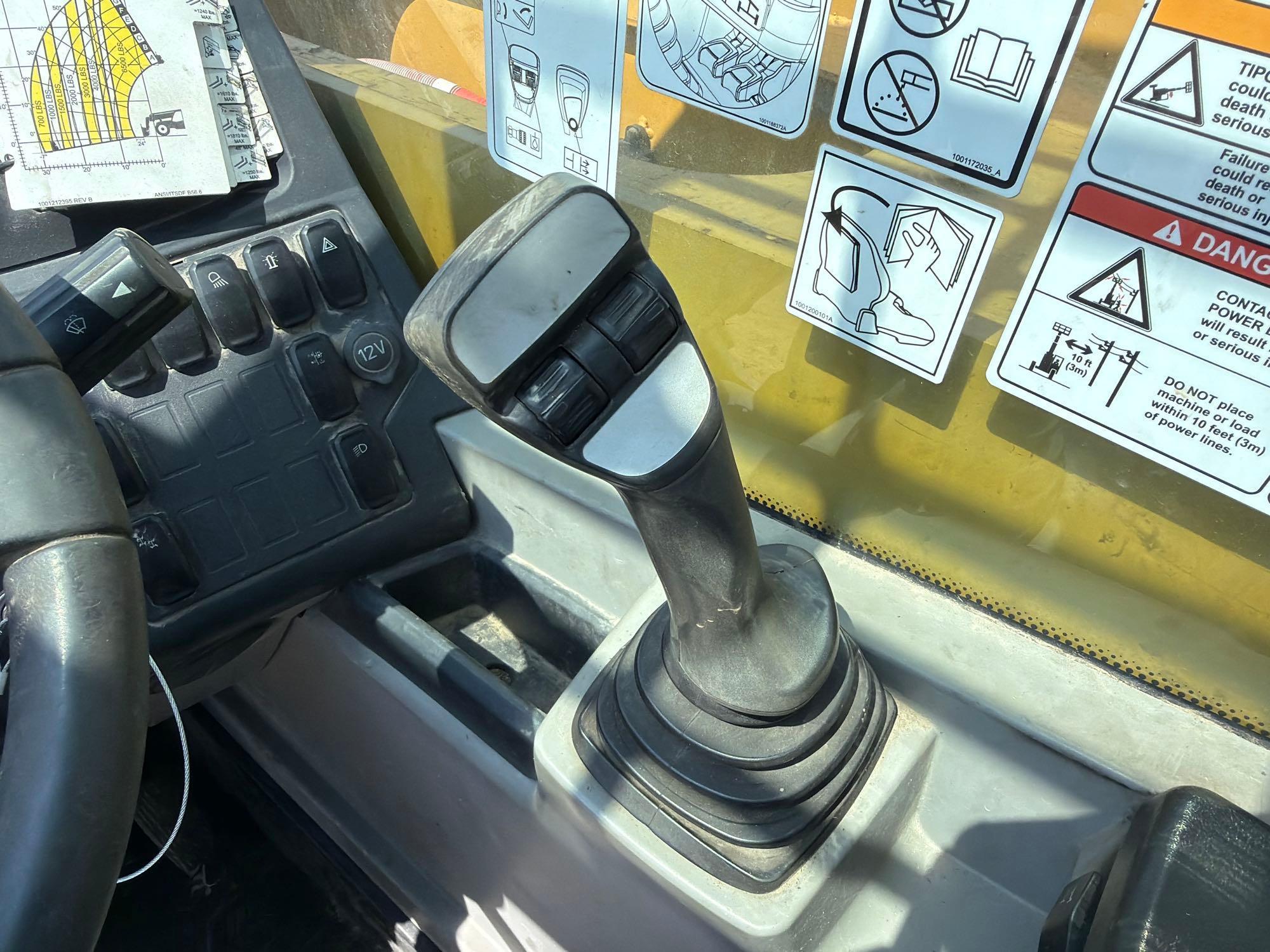 2020 Caterpillar TL642C