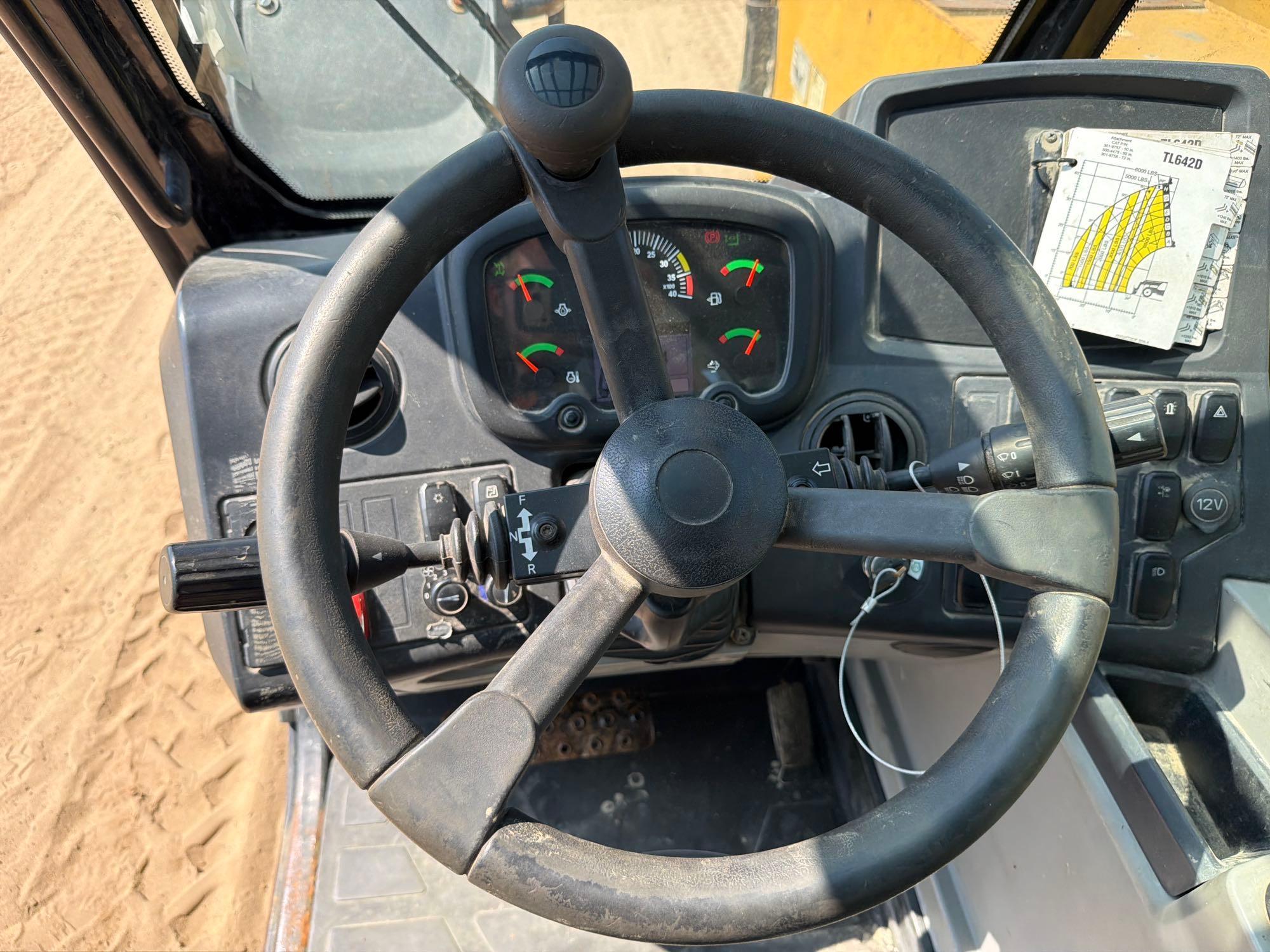 2020 Caterpillar TL642C