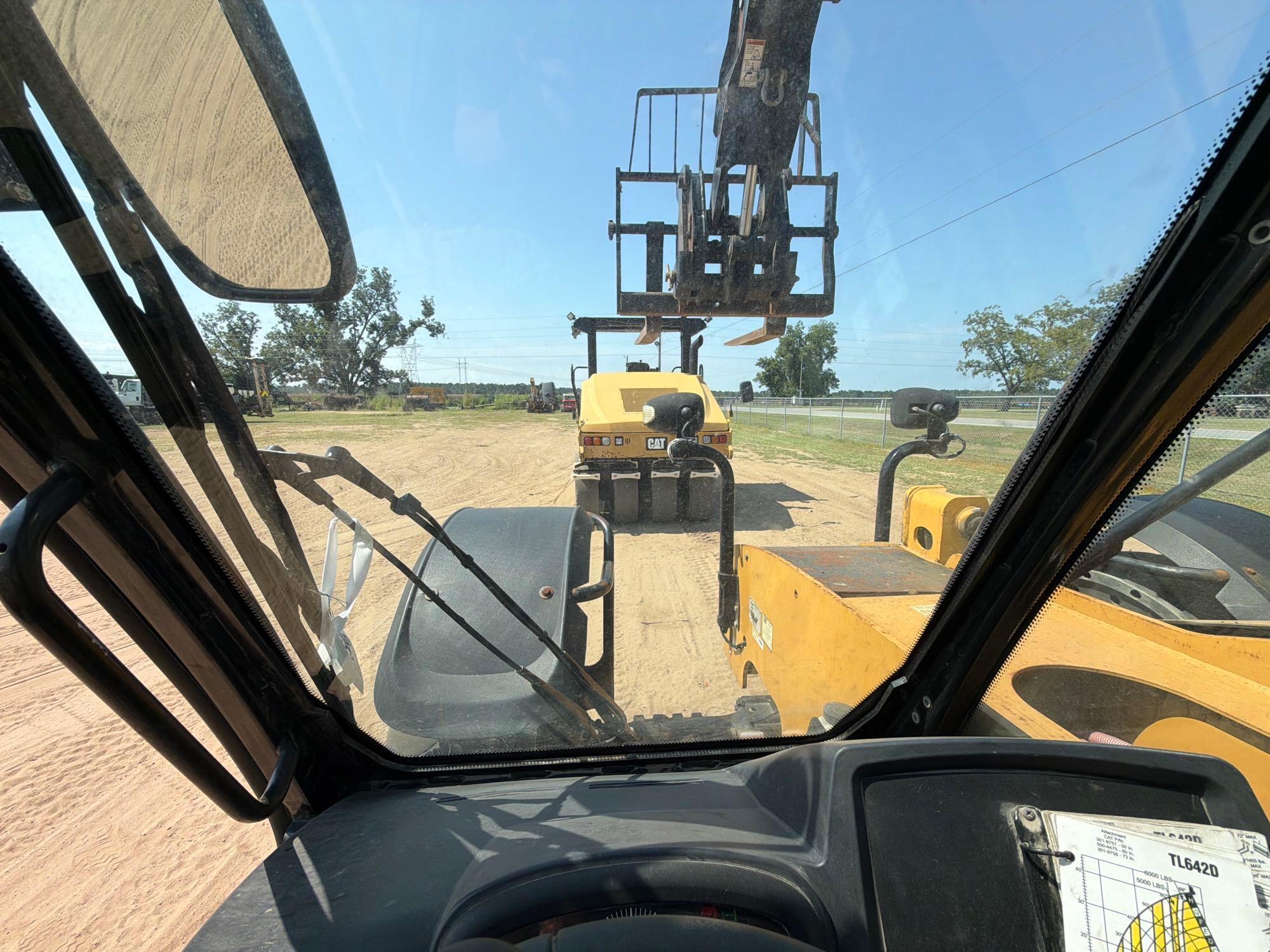 2020 Caterpillar TL642C