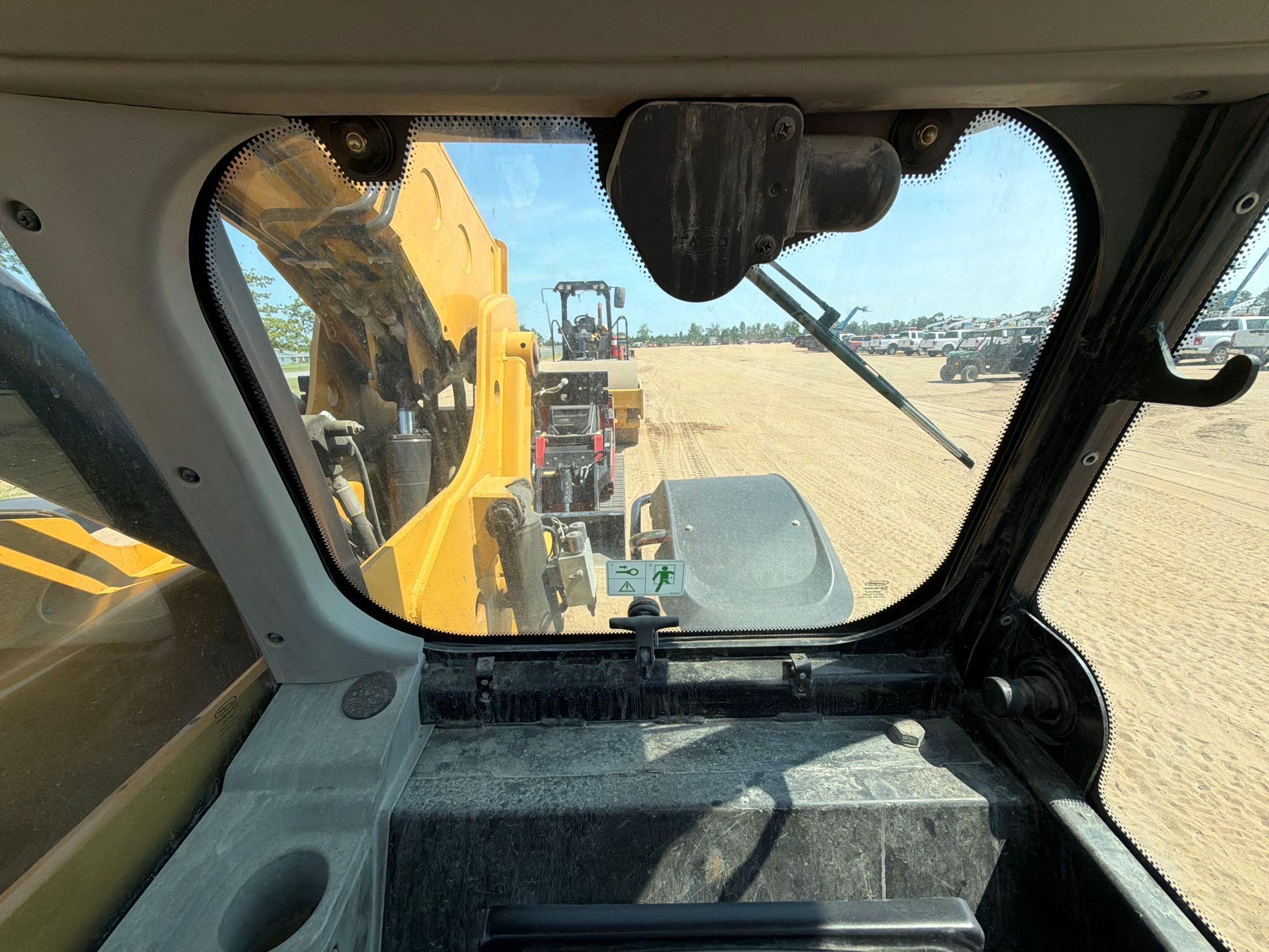 2020 Caterpillar TL642C