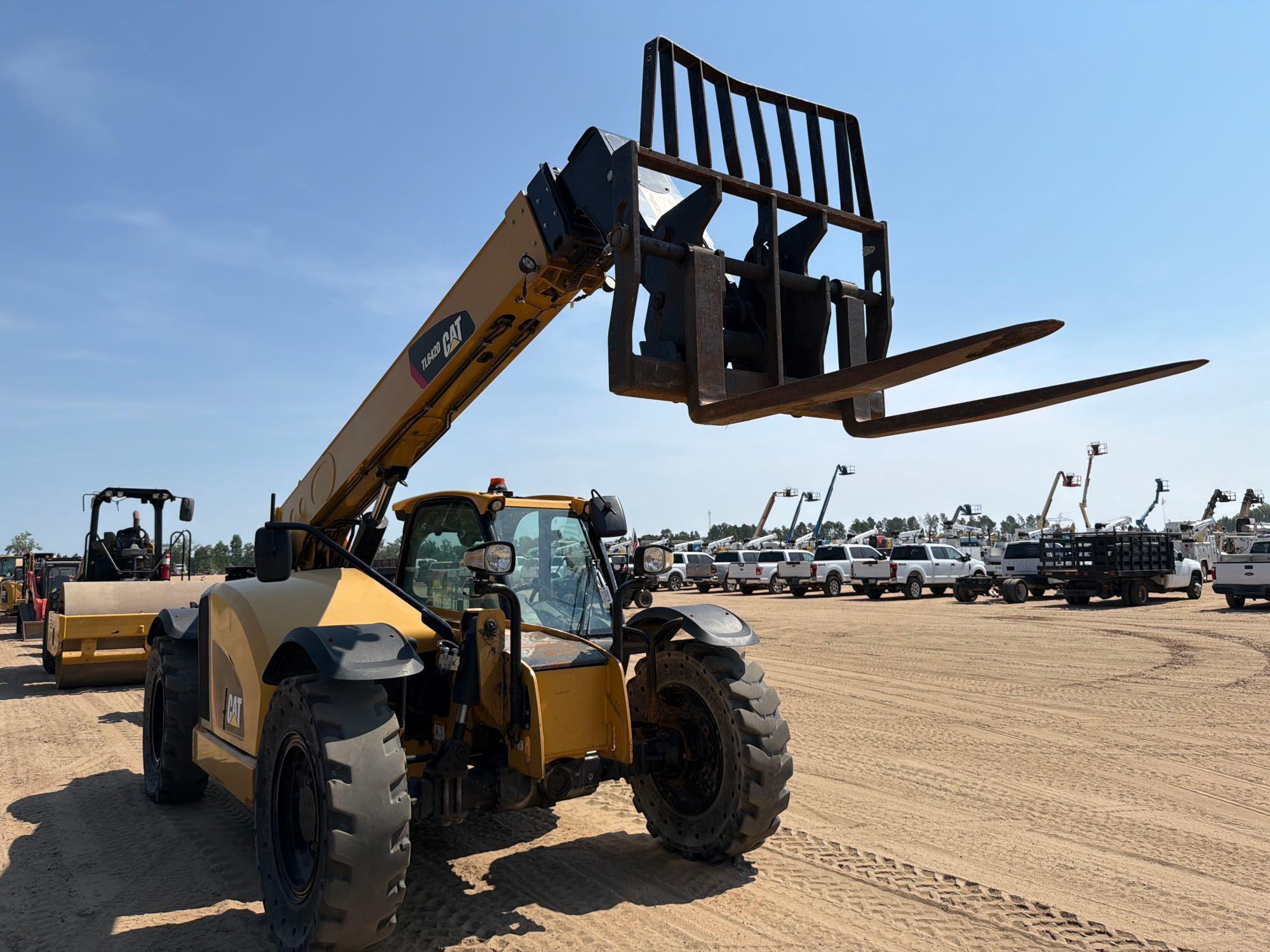 2020 Caterpillar TL642C