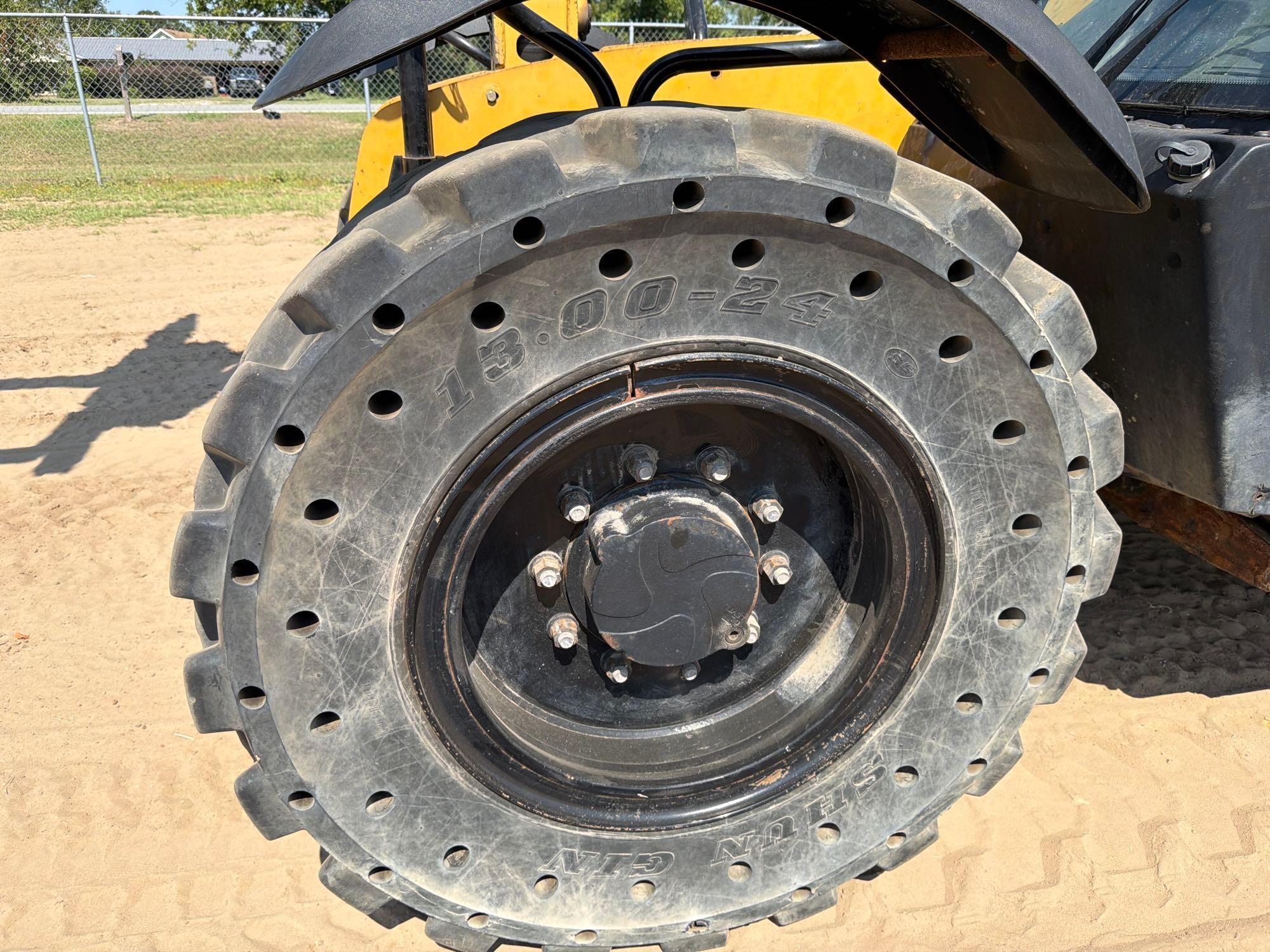 2020 Caterpillar TL642C