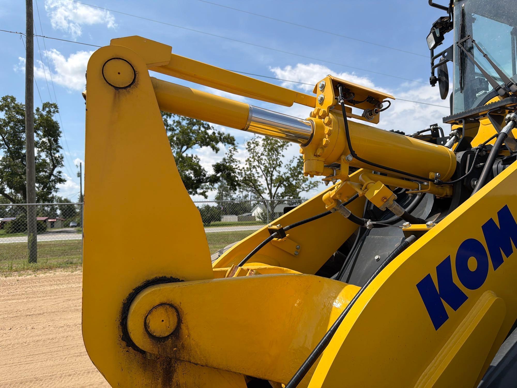 2024 Komatsu WA200