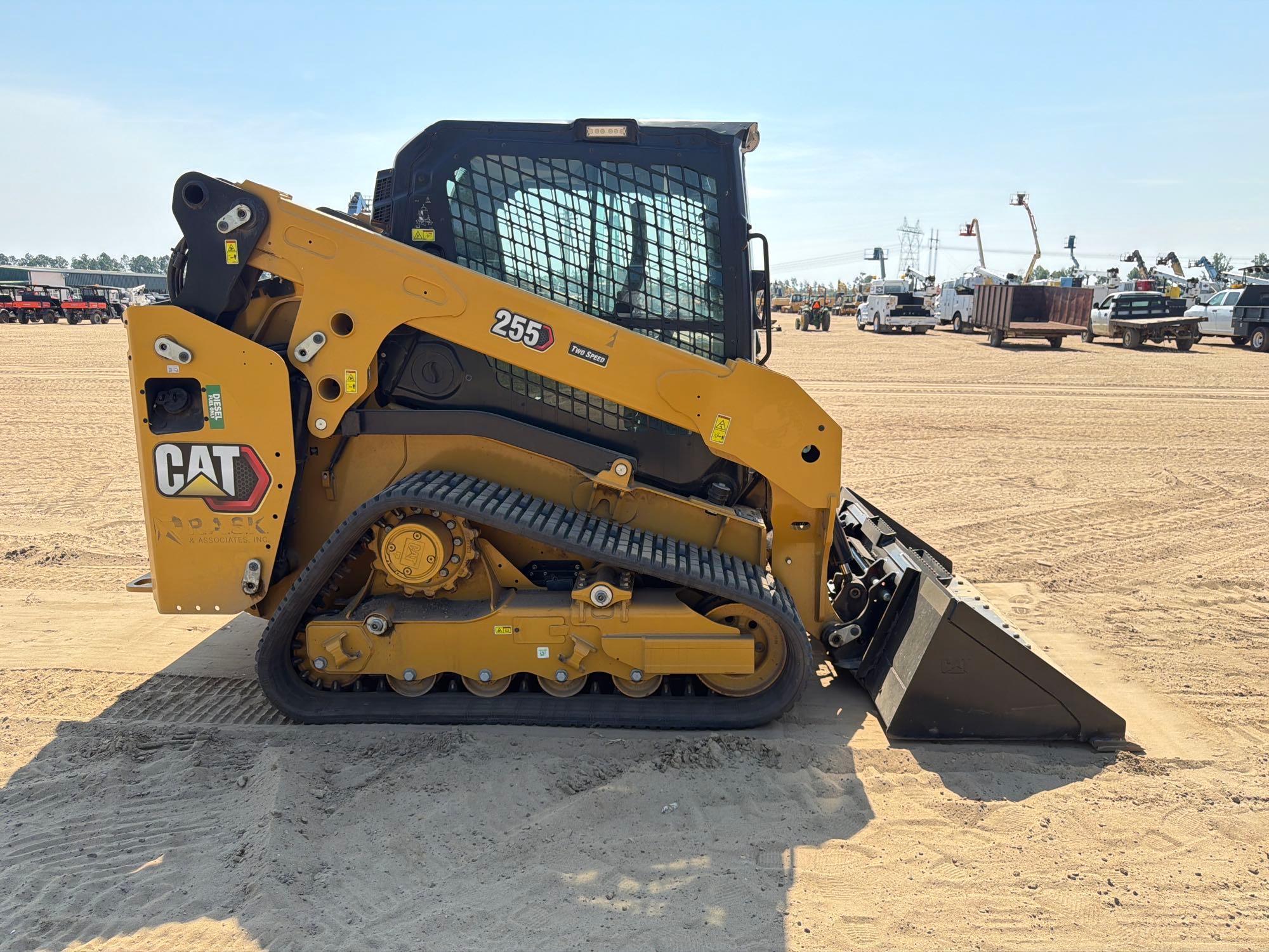2025 Caterpillar 255