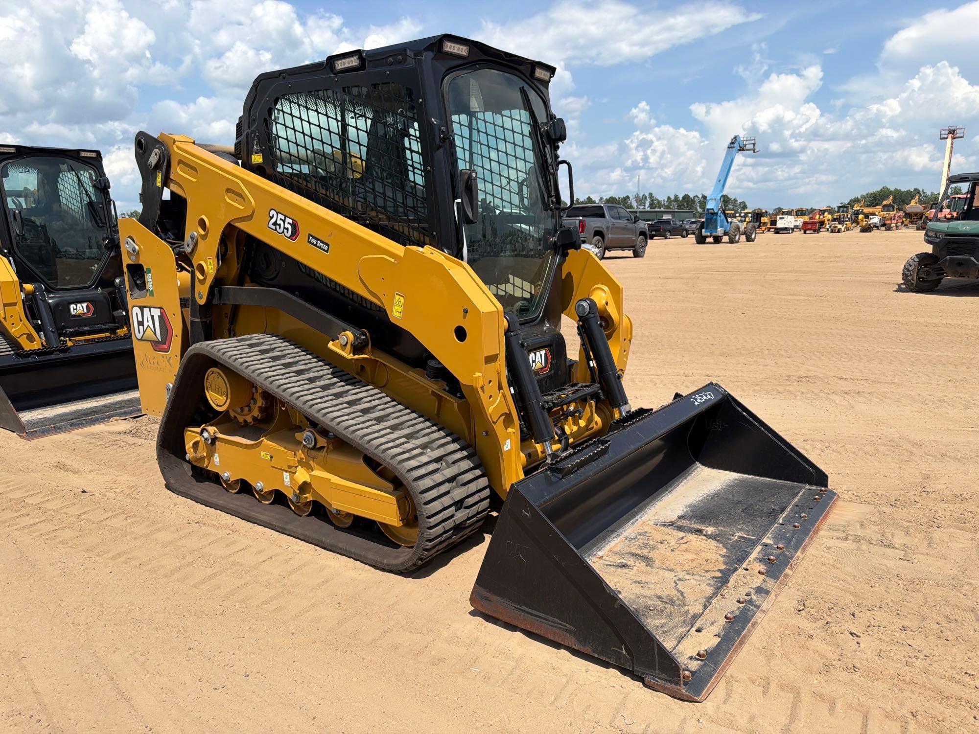 2025 Caterpillar 255