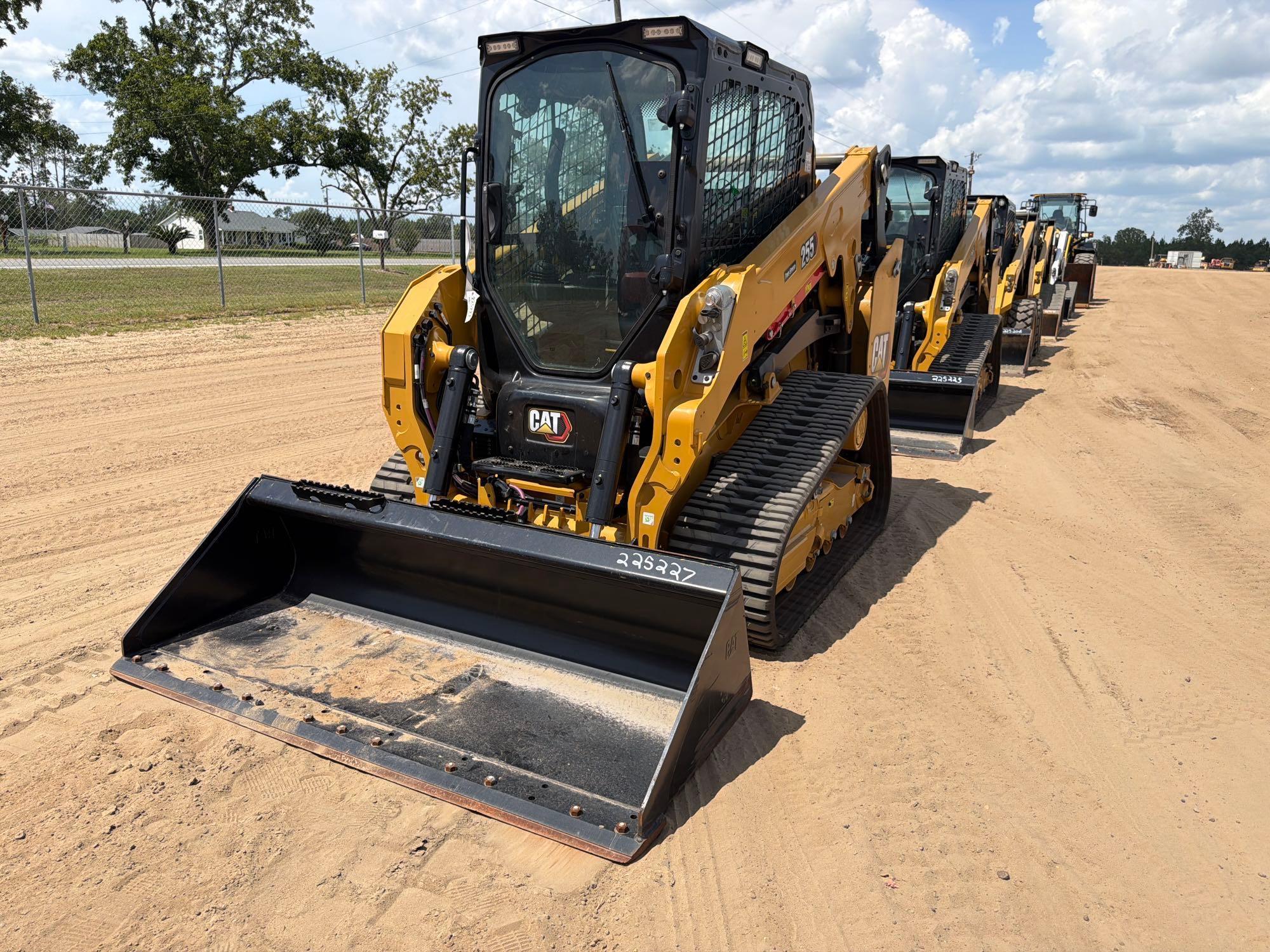 2025 Caterpillar 255