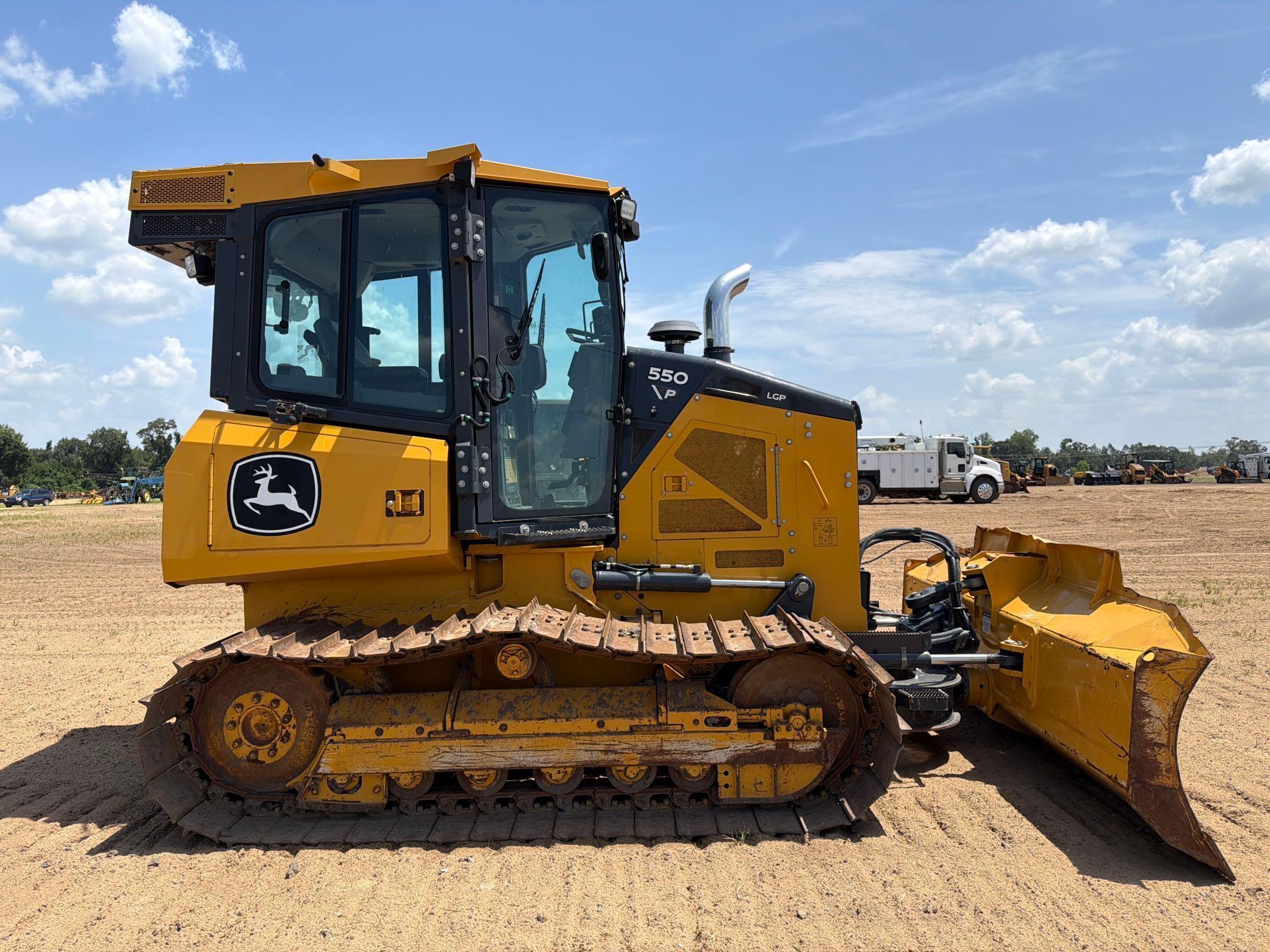 2023 John Deere 550P