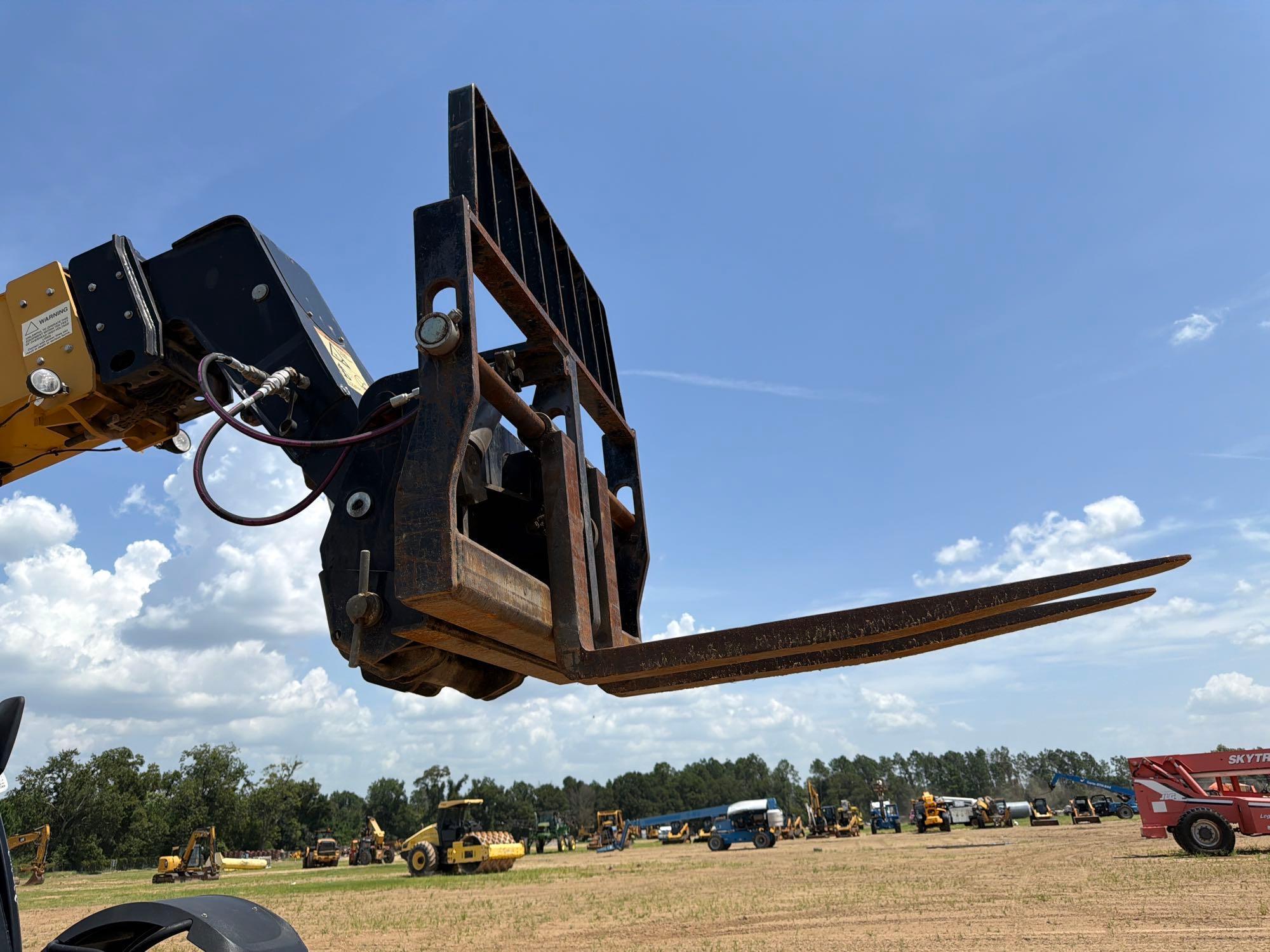 2018 Caterpillar TL642