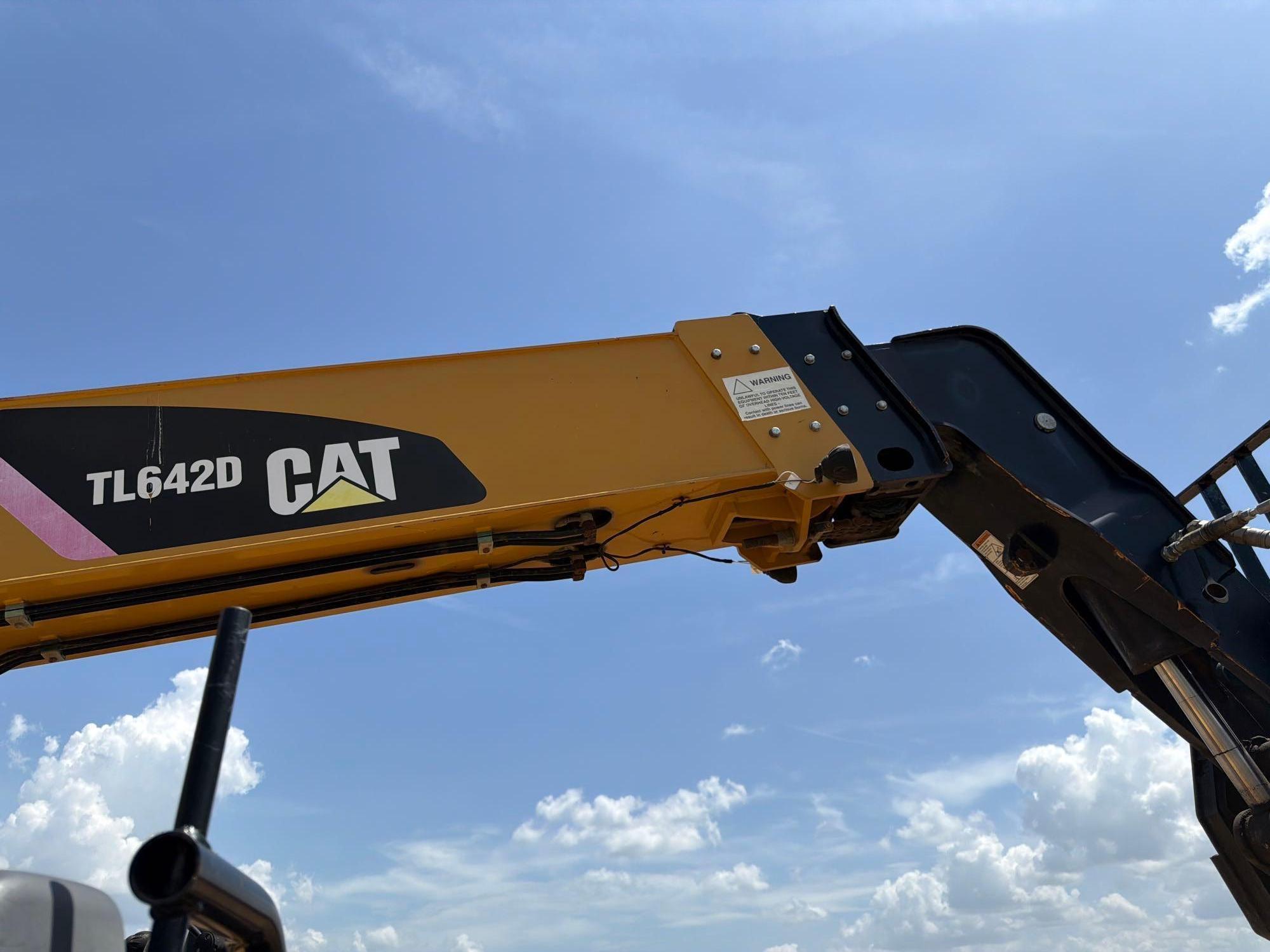 2018 Caterpillar TL642