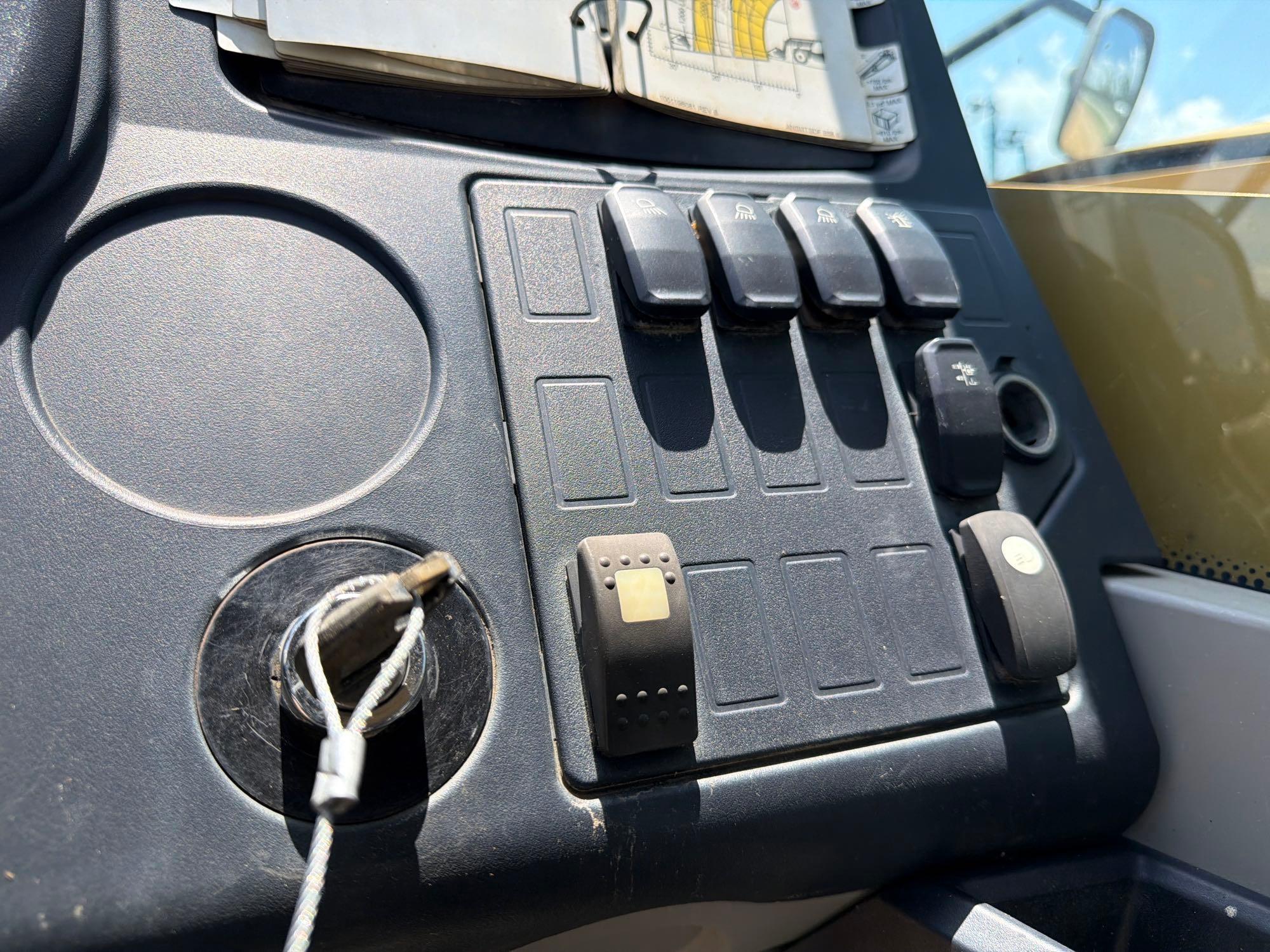 2018 Caterpillar TL642