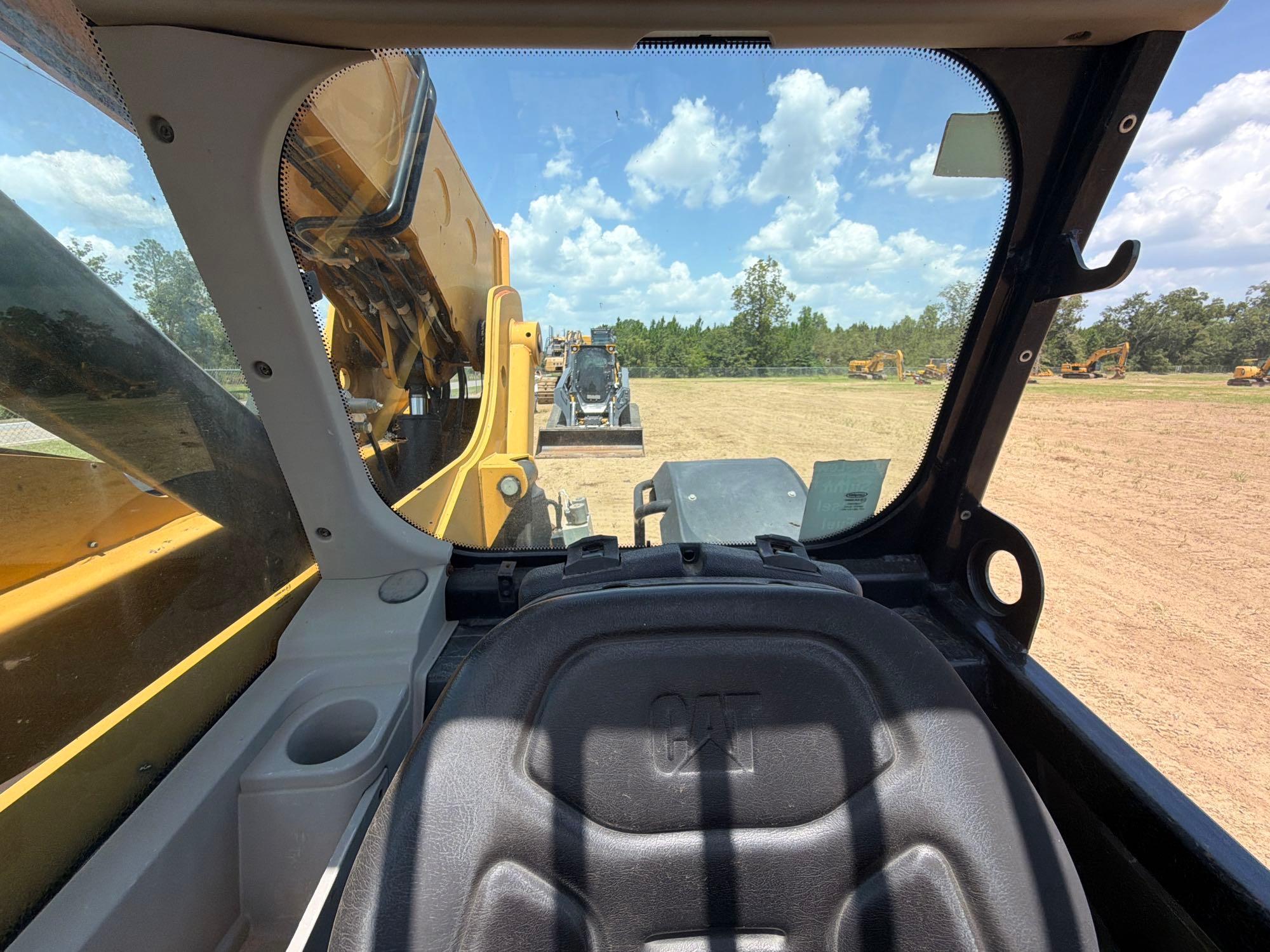 2018 Caterpillar TL642