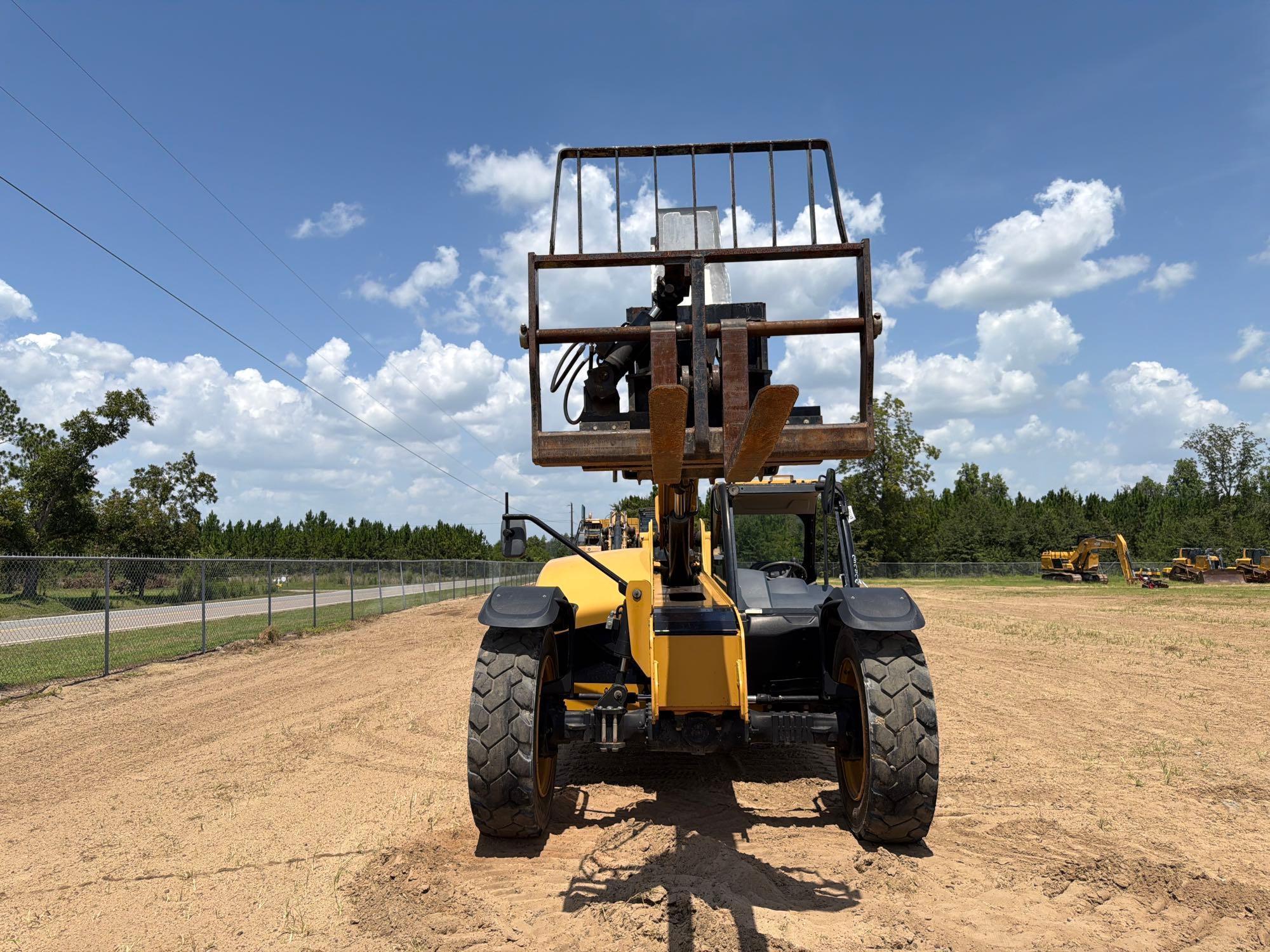 2018 Caterpillar TL642