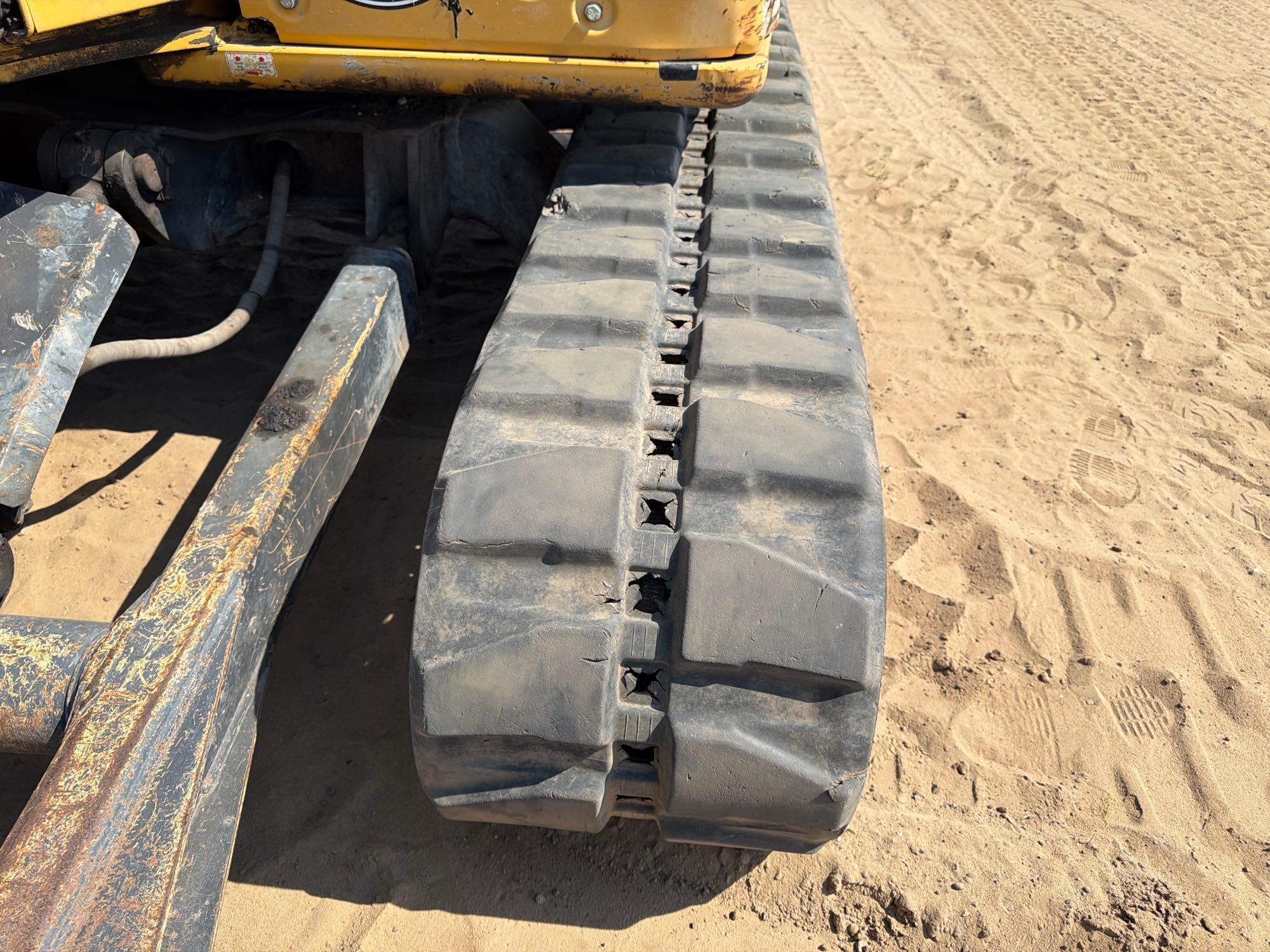2013 John Deere 50G