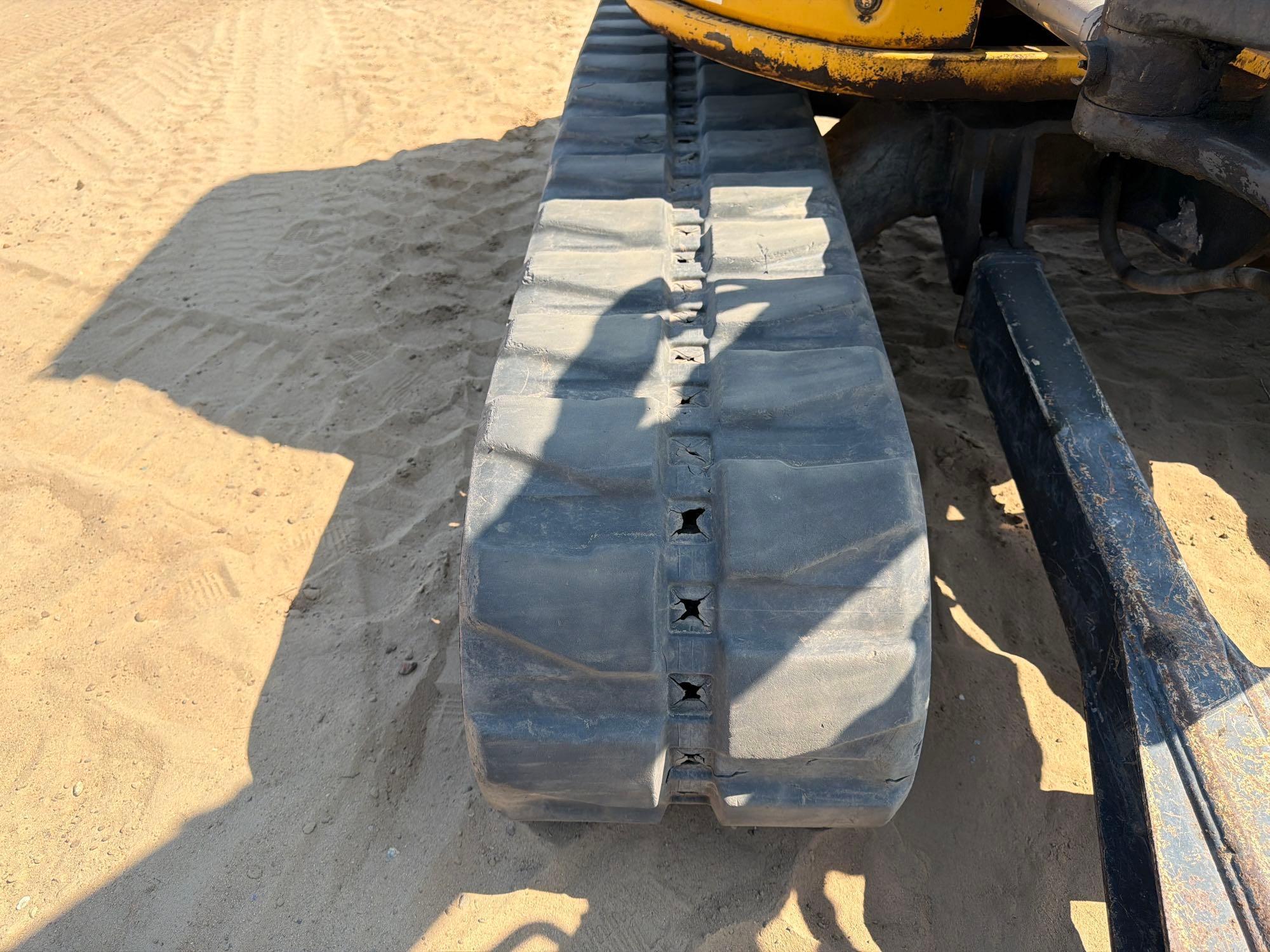 2013 John Deere 50G