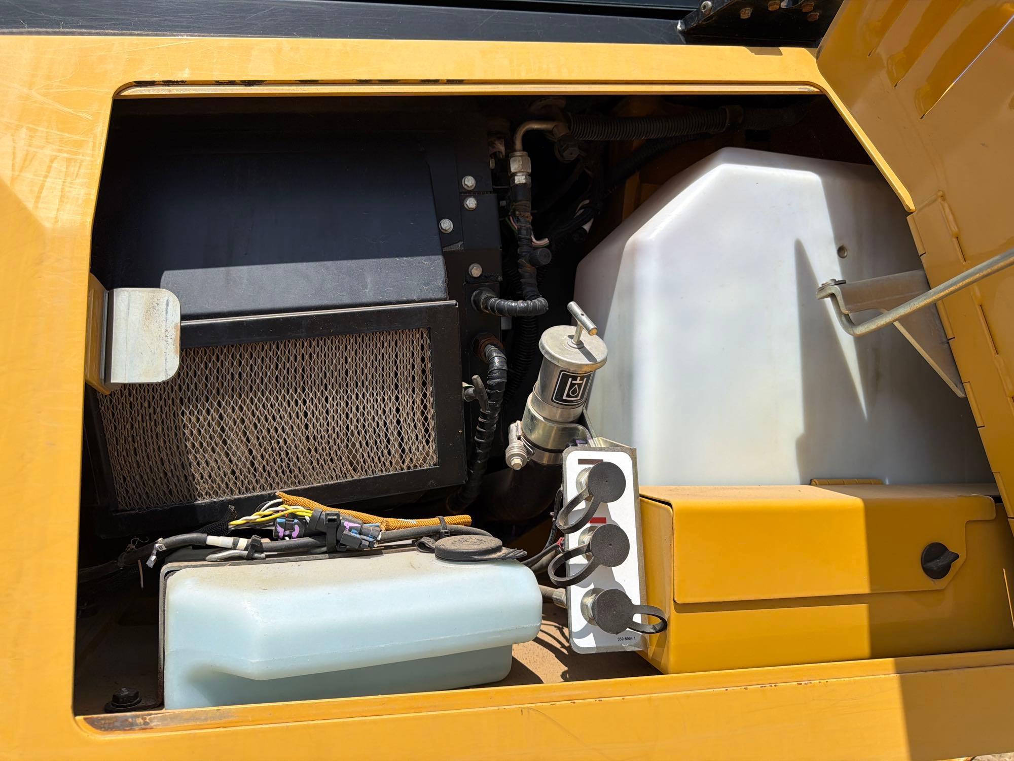 2014 Caterpillar D6K2 XL