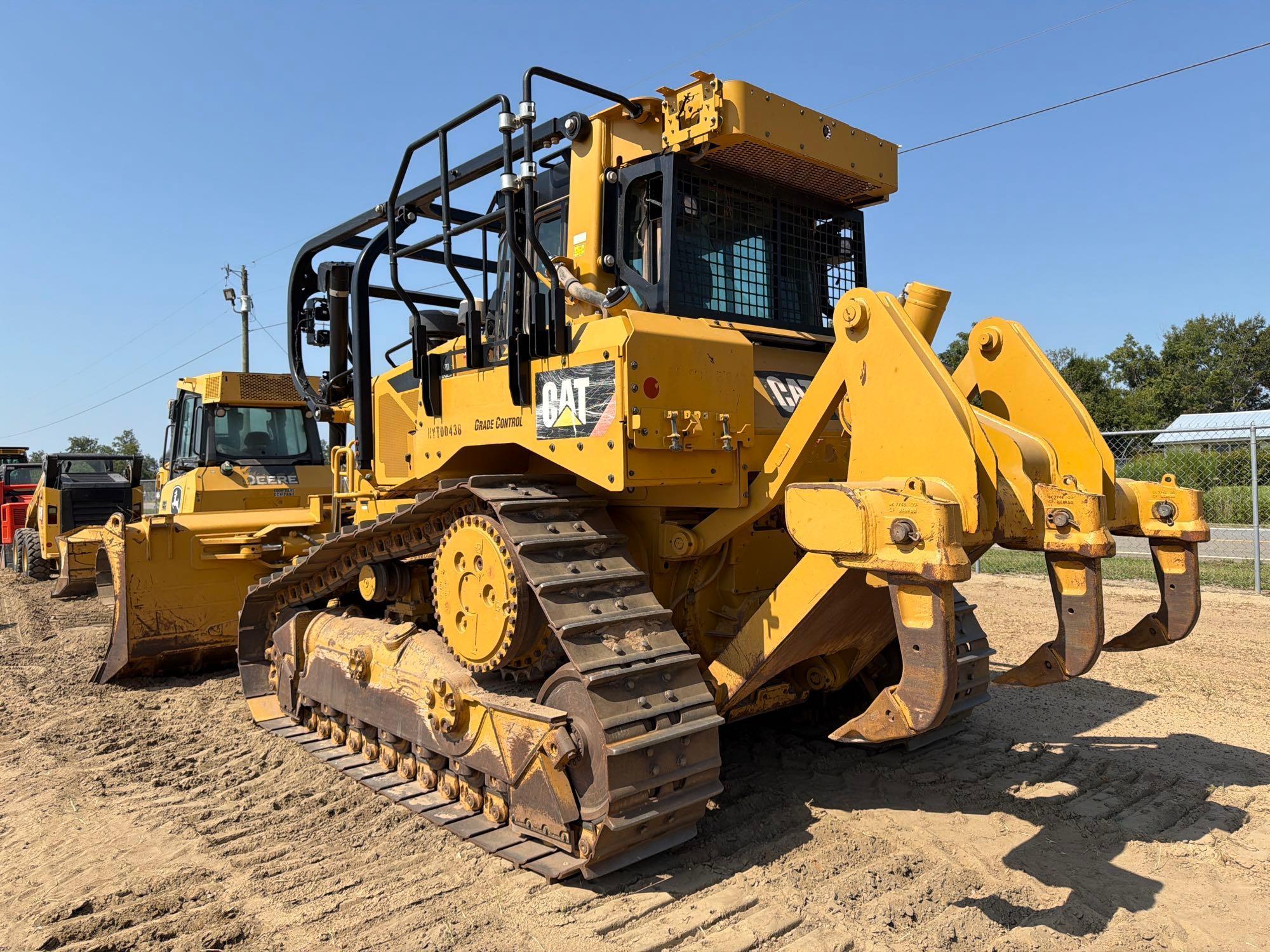 Caterpillar D6T LGP