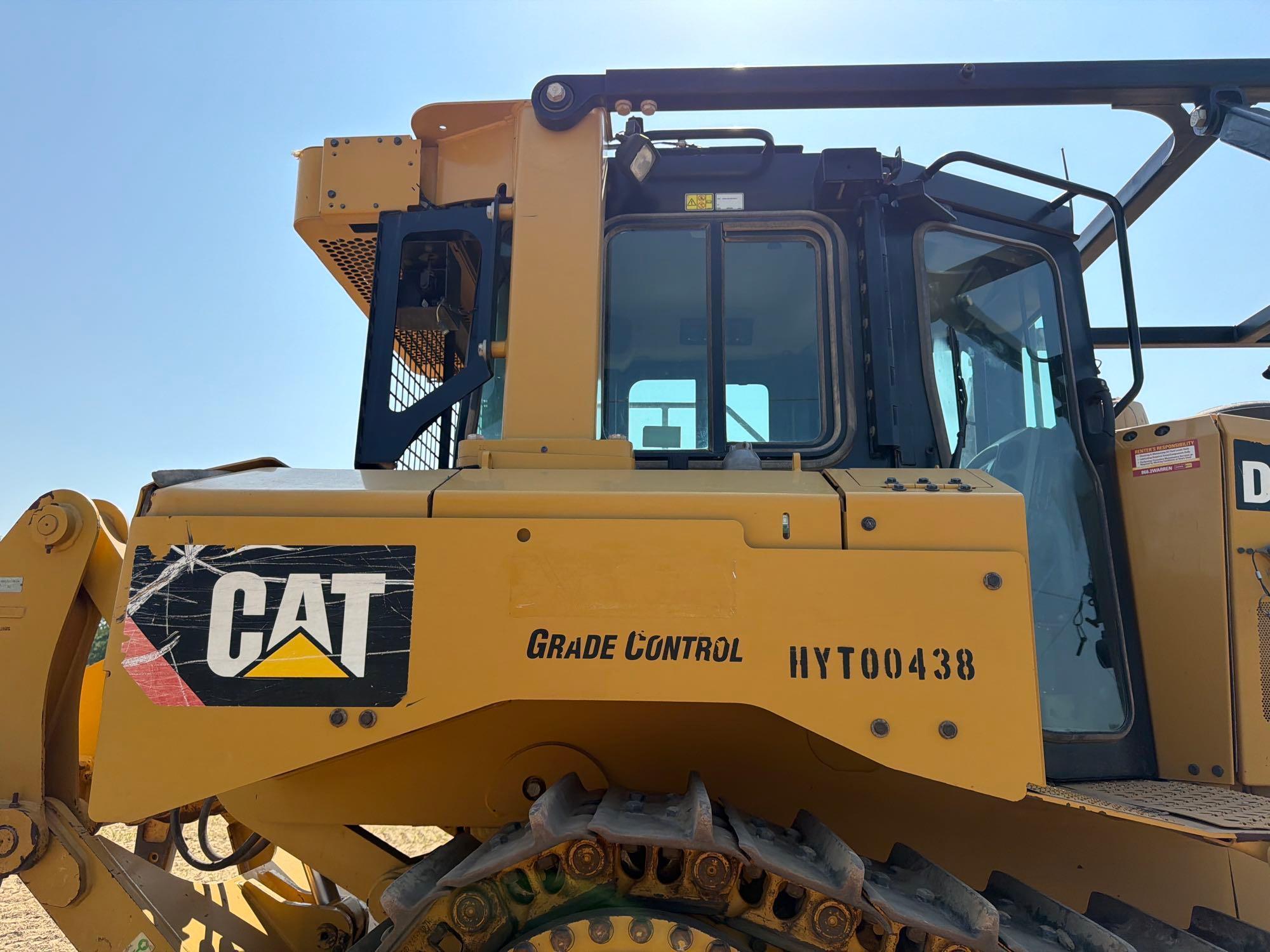 Caterpillar D6T LGP
