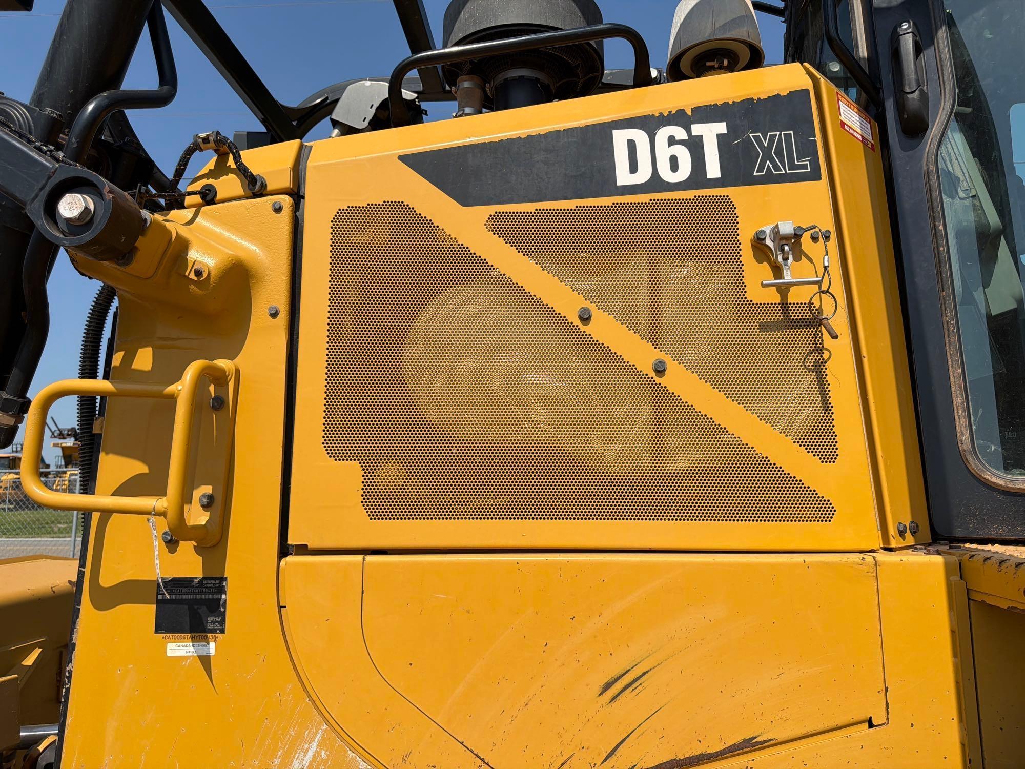 Caterpillar D6T LGP