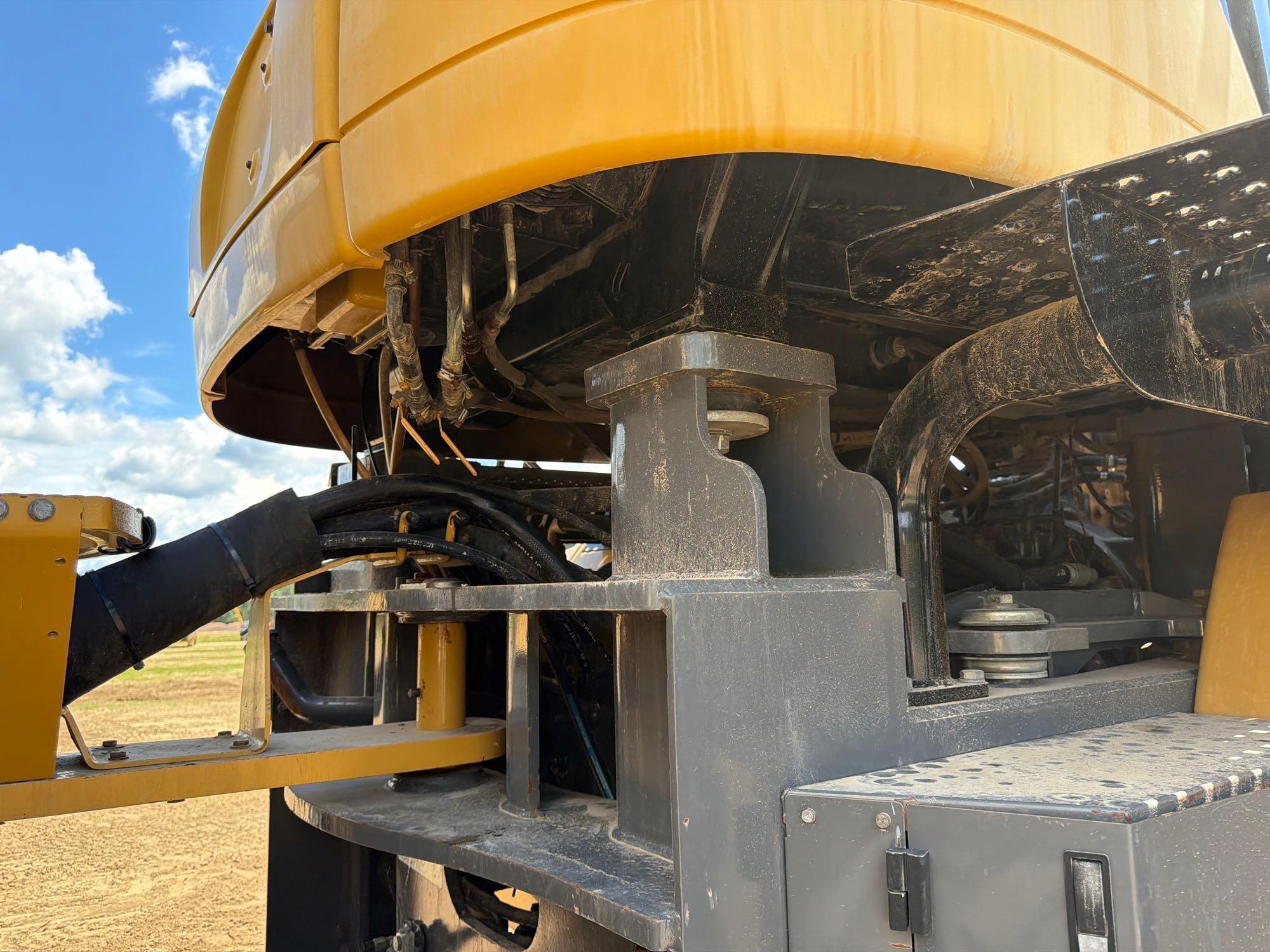 Challenger MT965C
