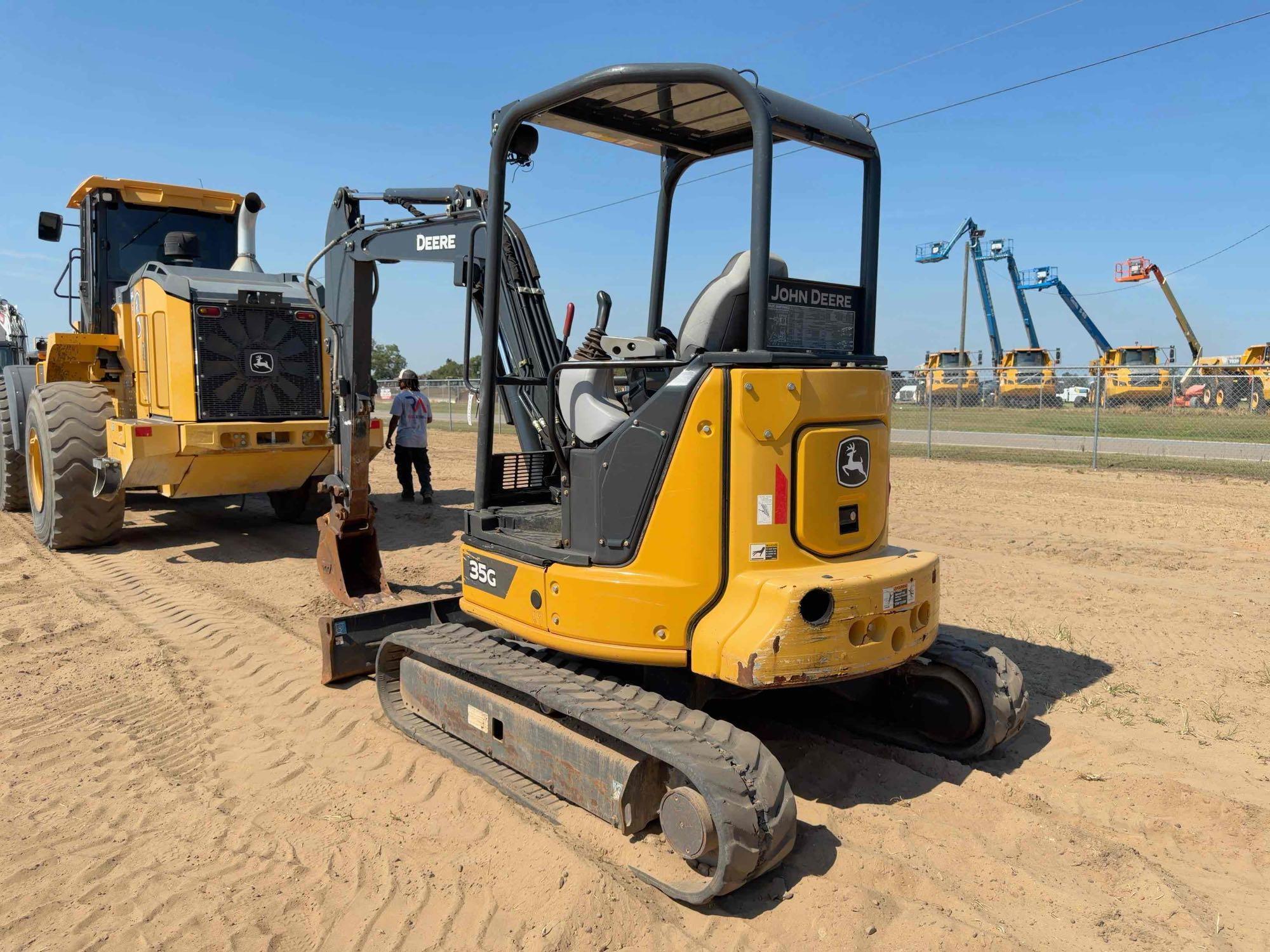 John Deere 35G