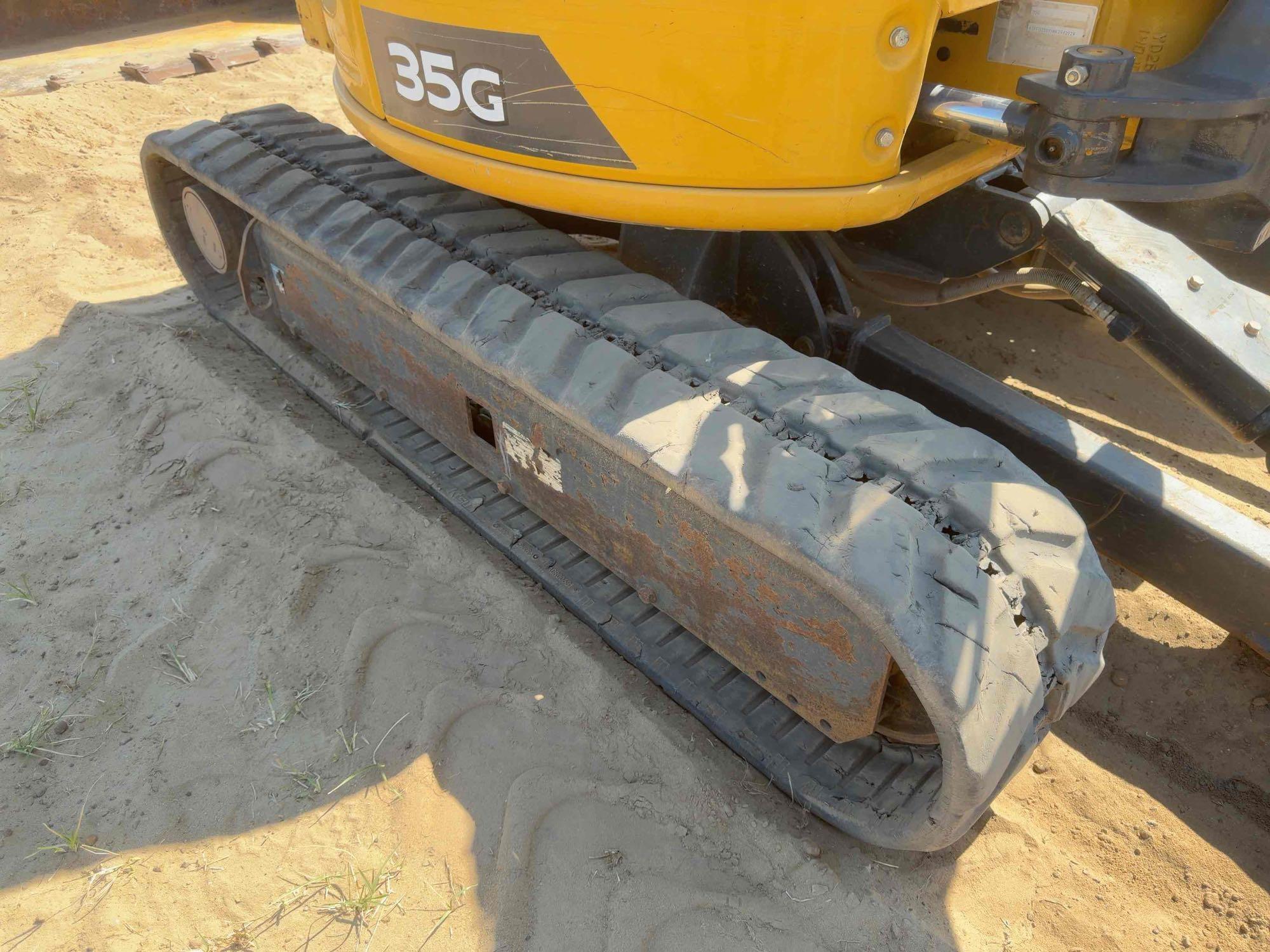 John Deere 35G