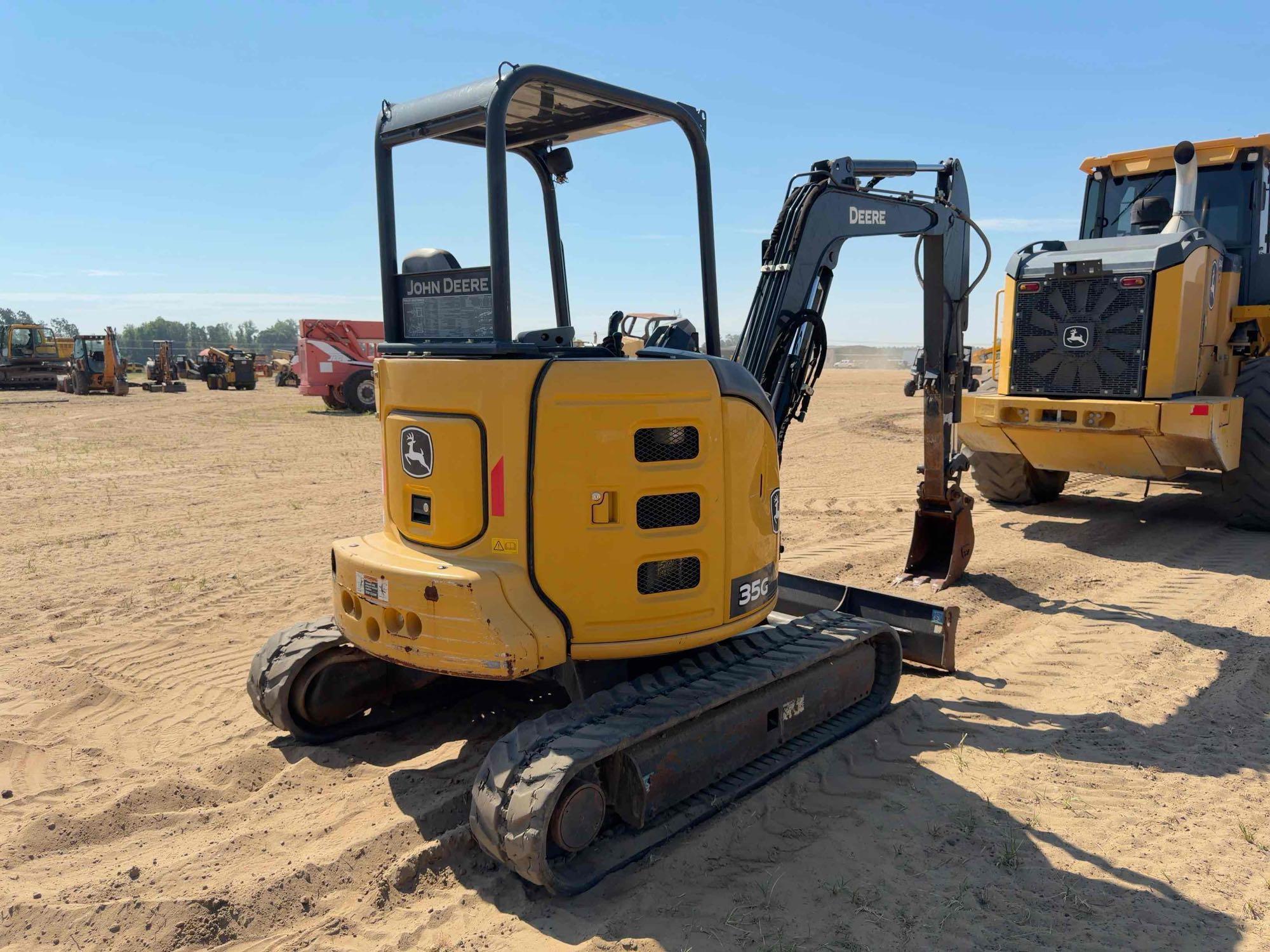 John Deere 35G
