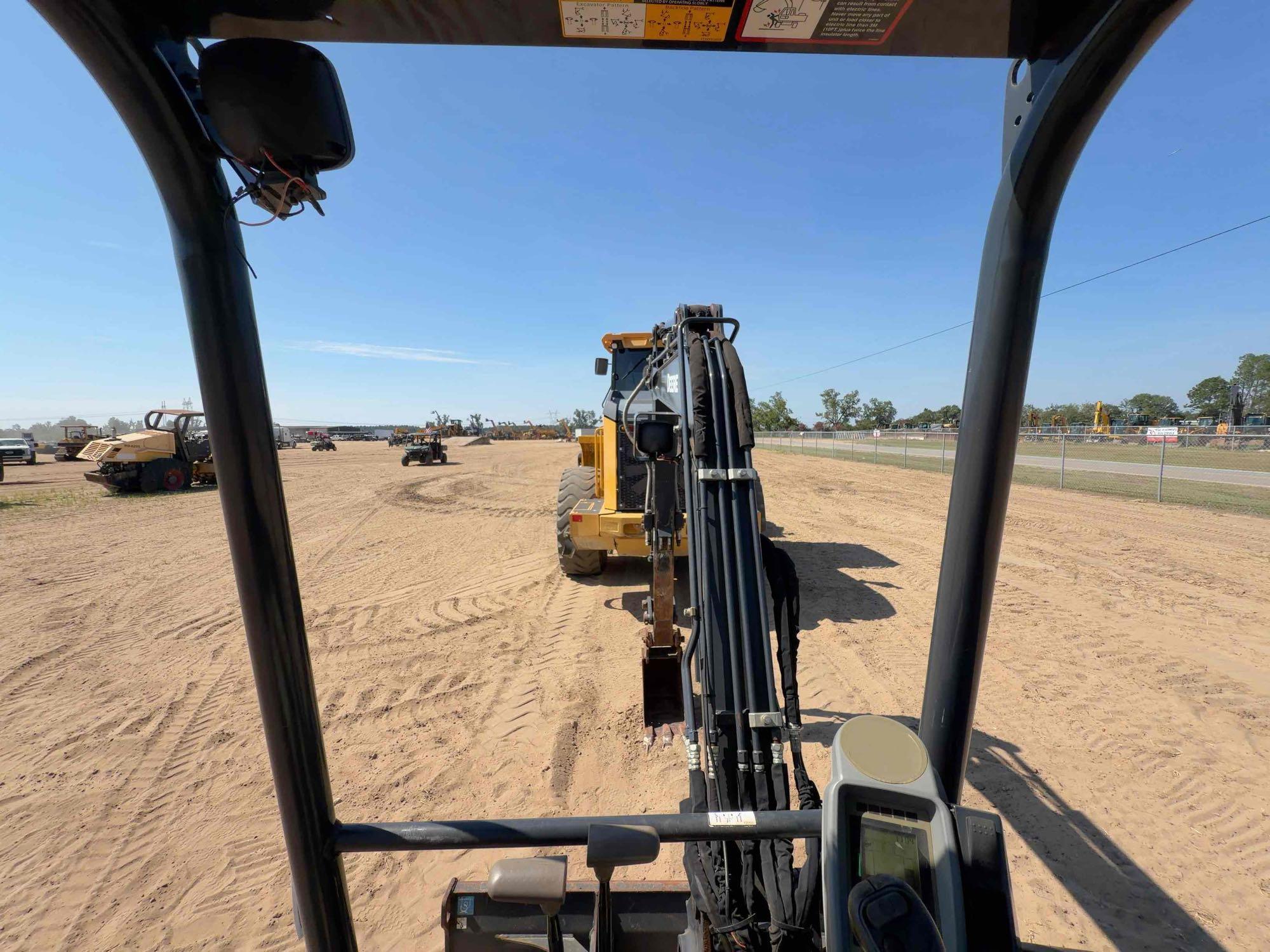 John Deere 35G