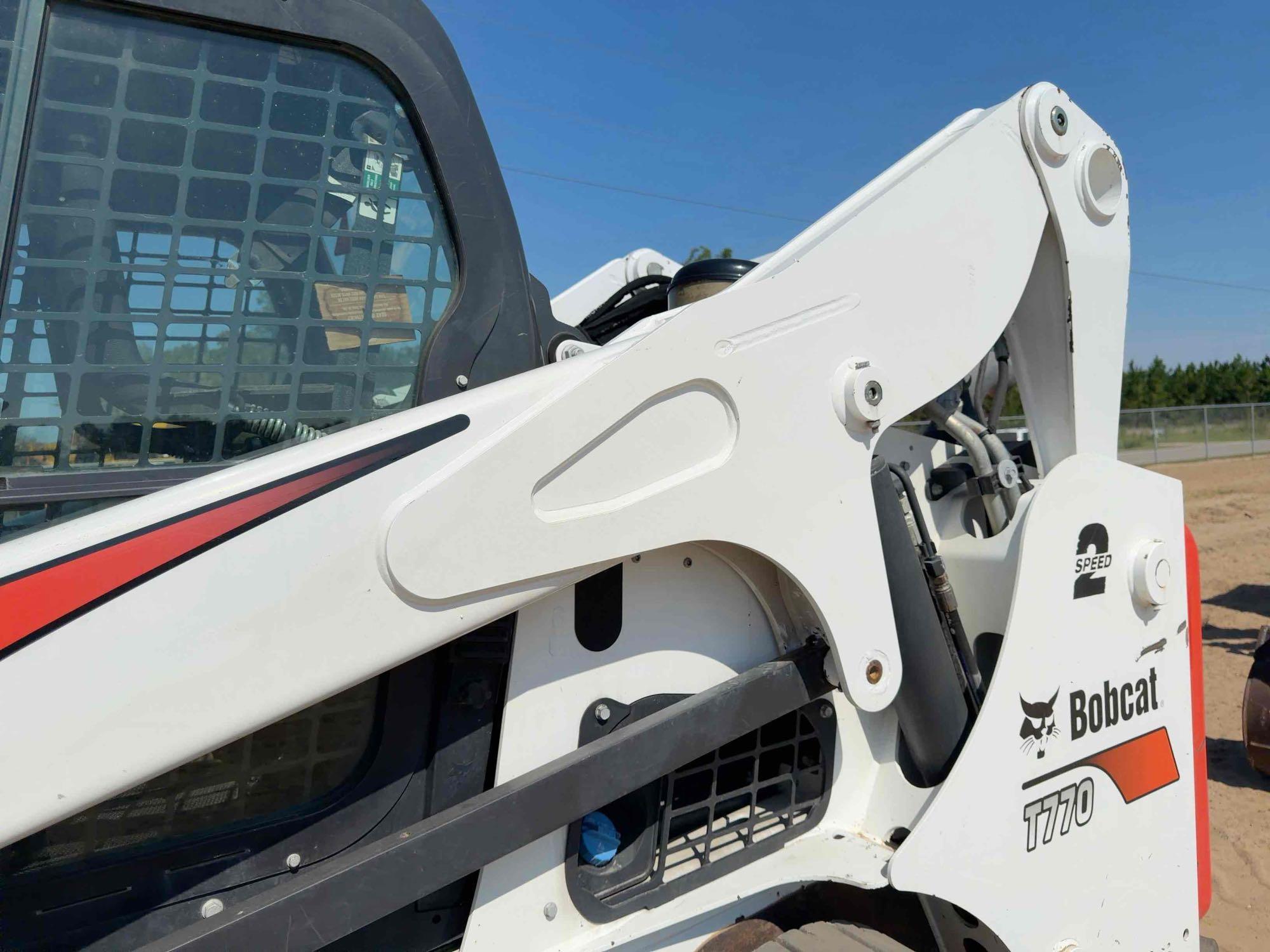 Bobcat T770