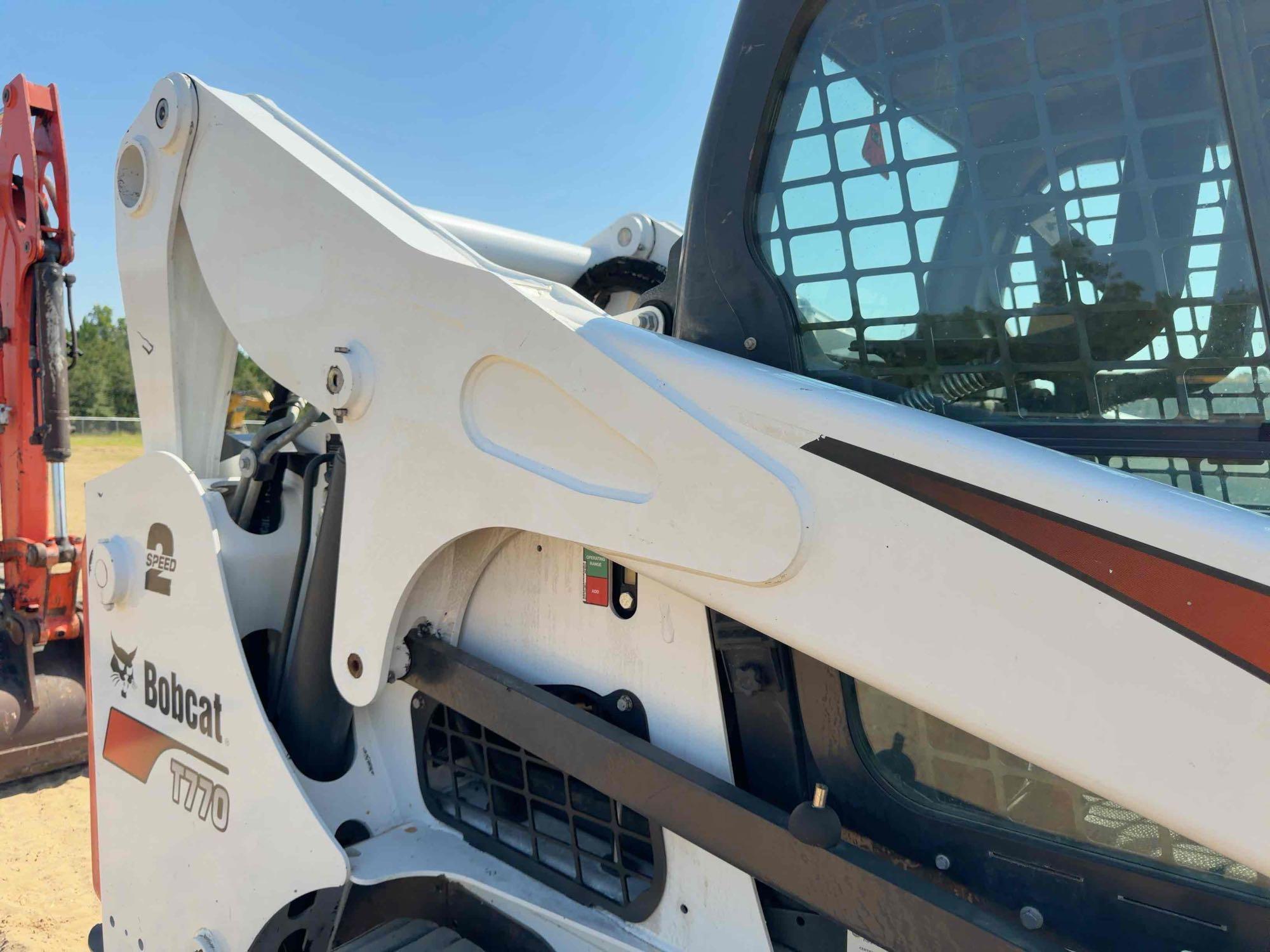 Bobcat T770
