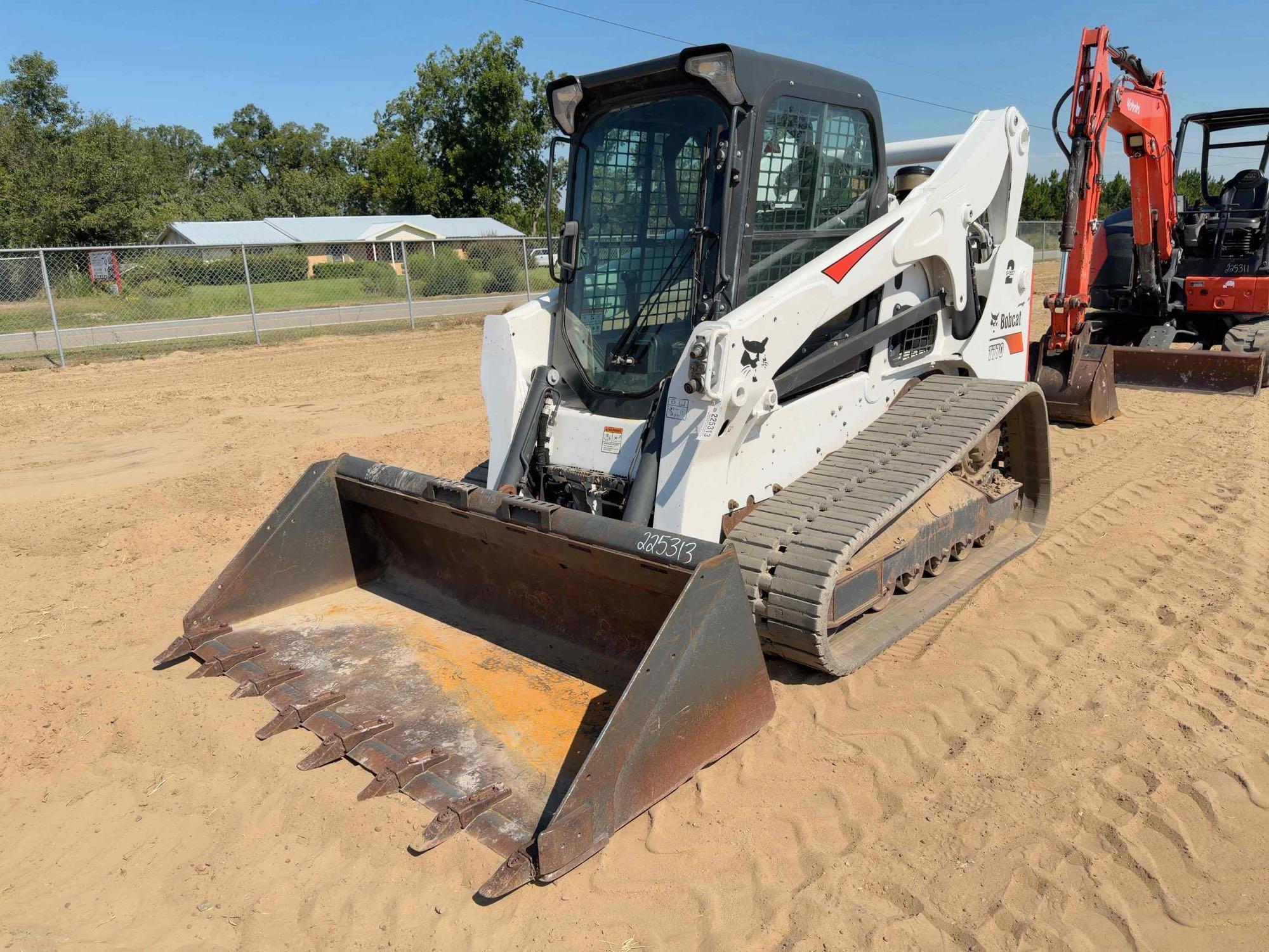 Bobcat T770