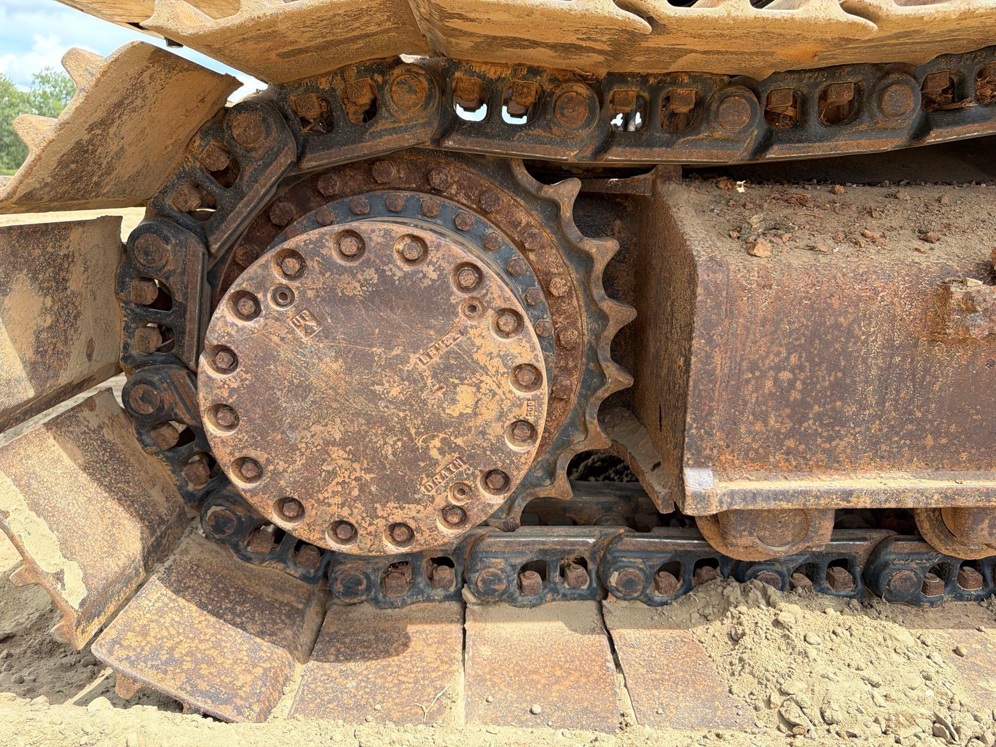 John Deere 330C LC