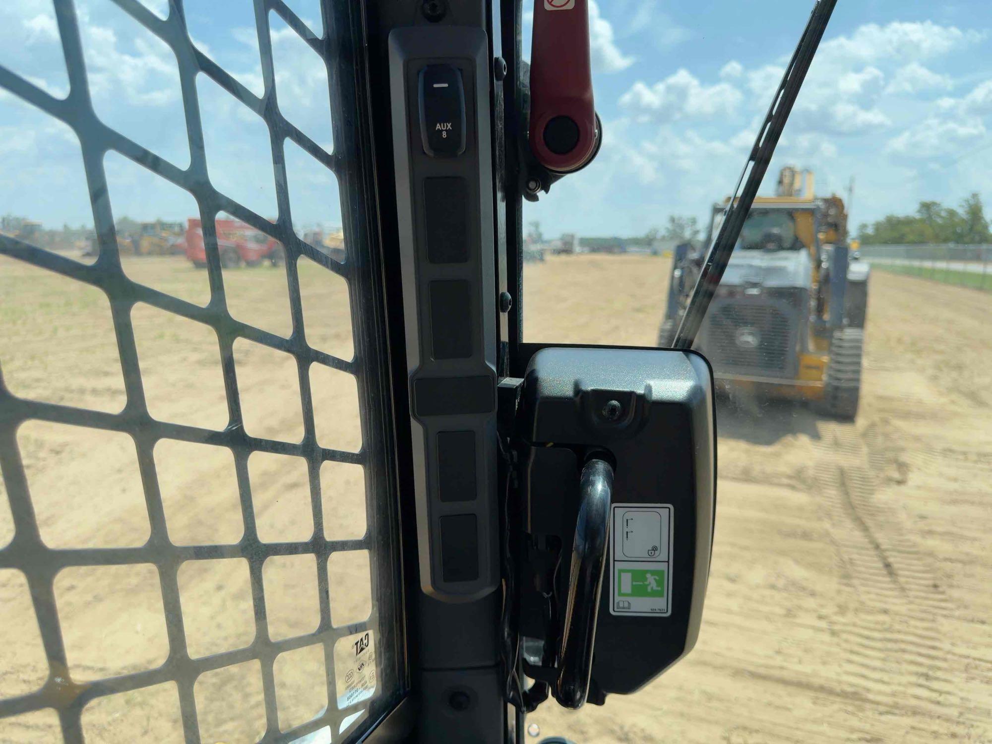 2025 Caterpillar 255