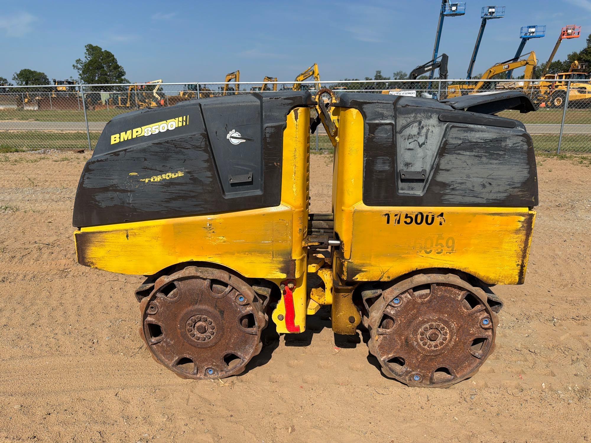 Bomag 8500