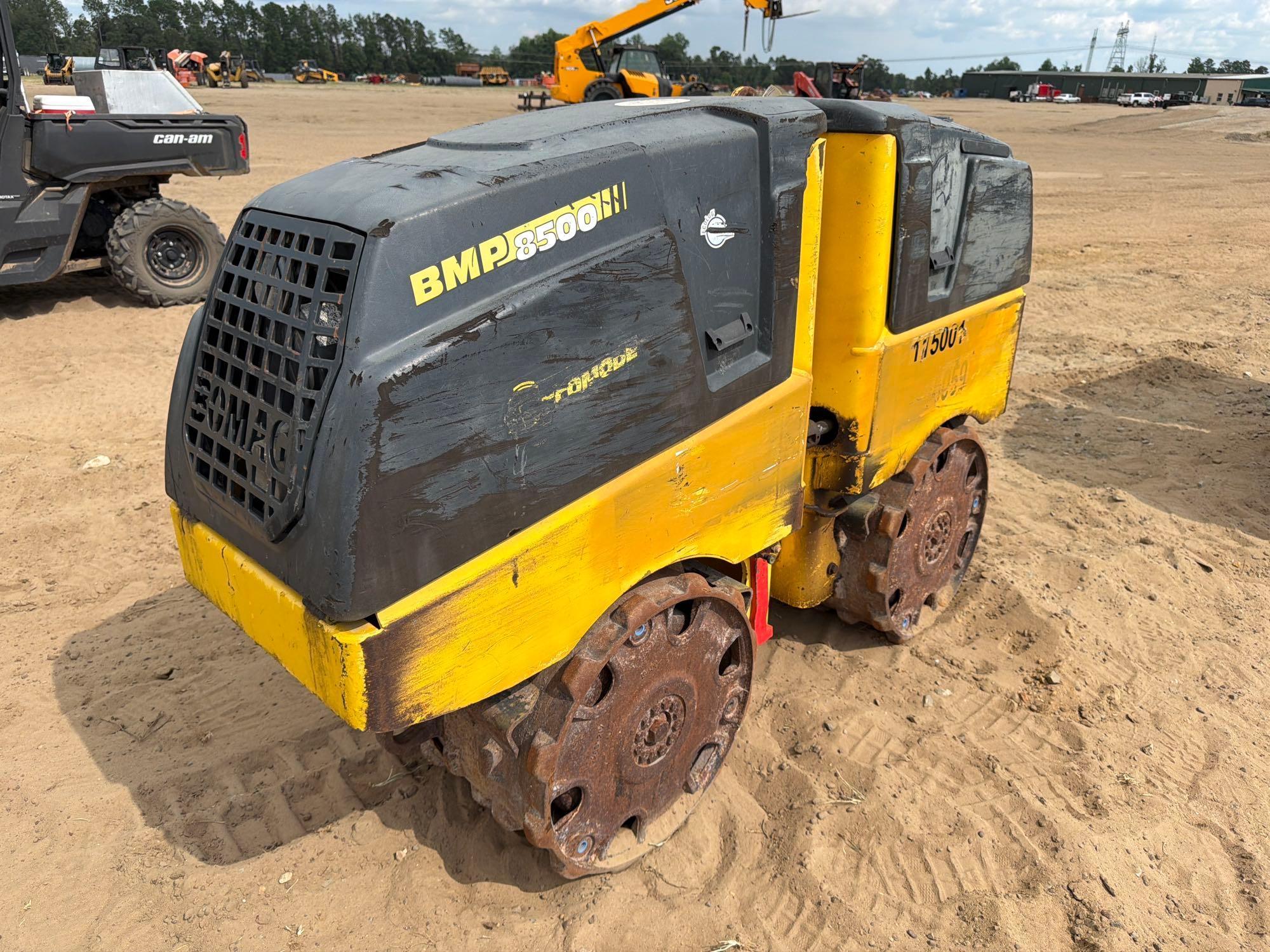 Bomag 8500