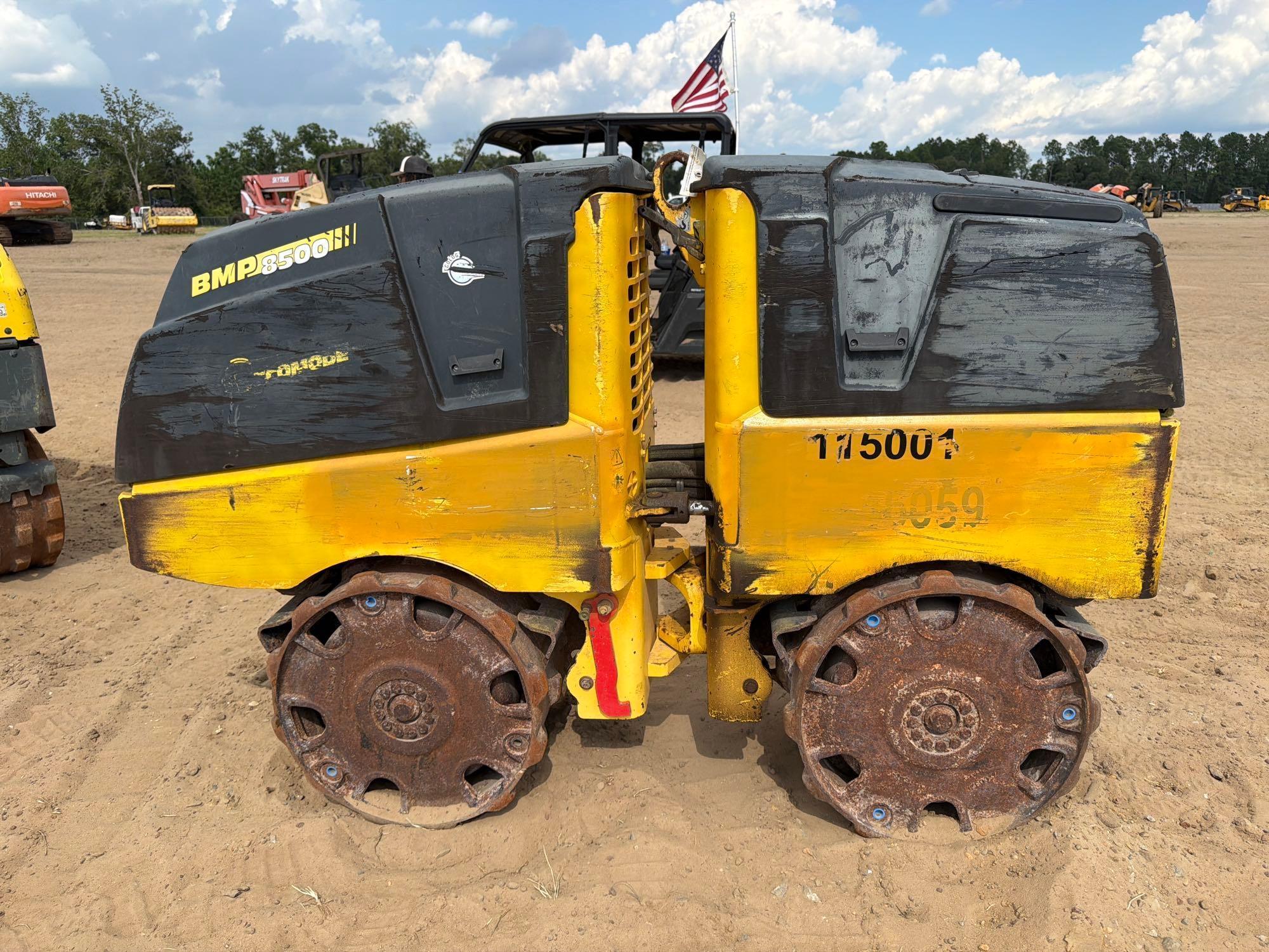 Bomag 8500