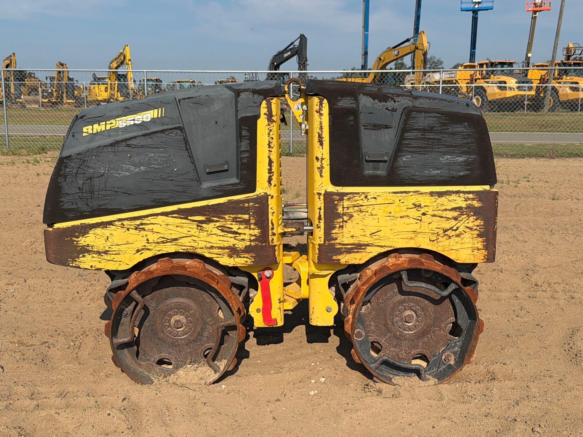 Bomag 8500