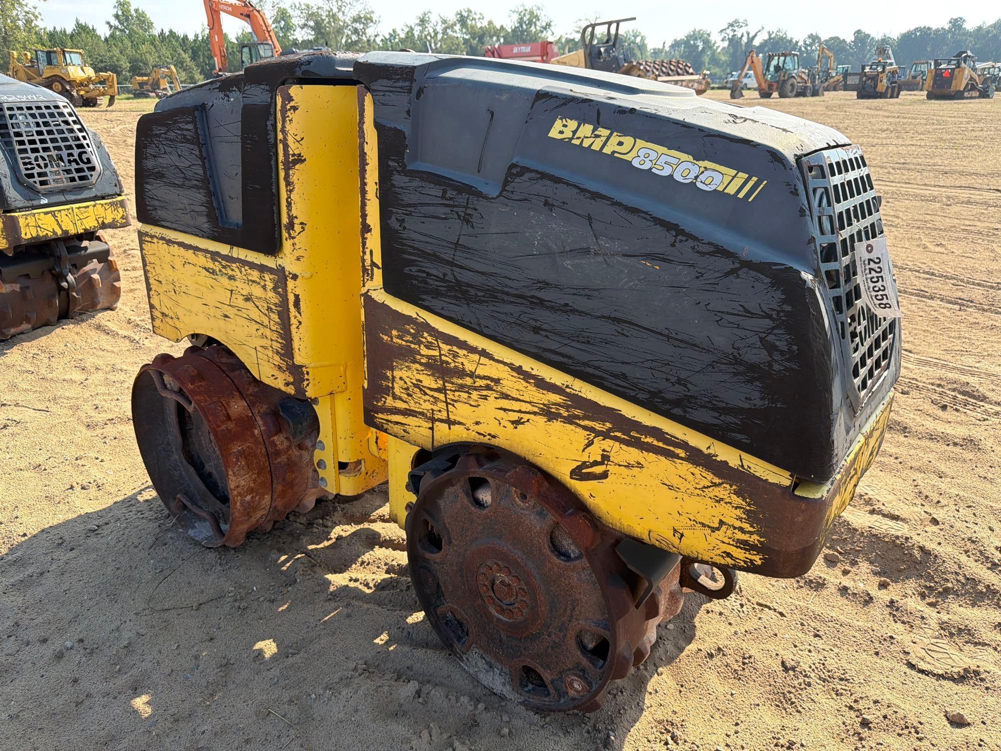 Bomag 8500