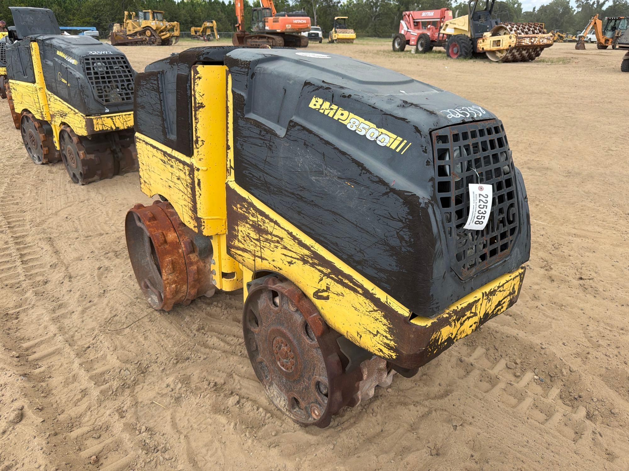 Bomag 8500